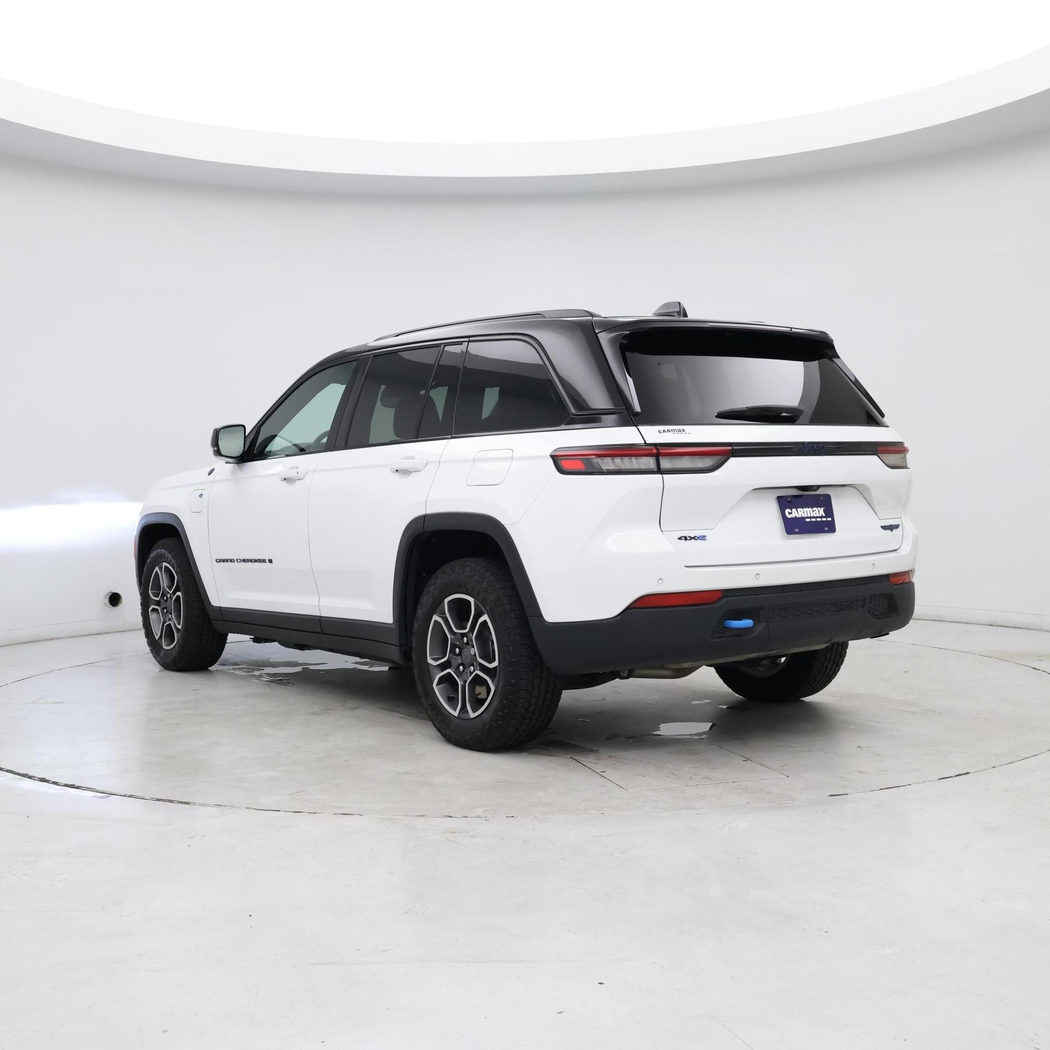 Thumbnail: 2023 Jeep Grand Cherokee - 2
