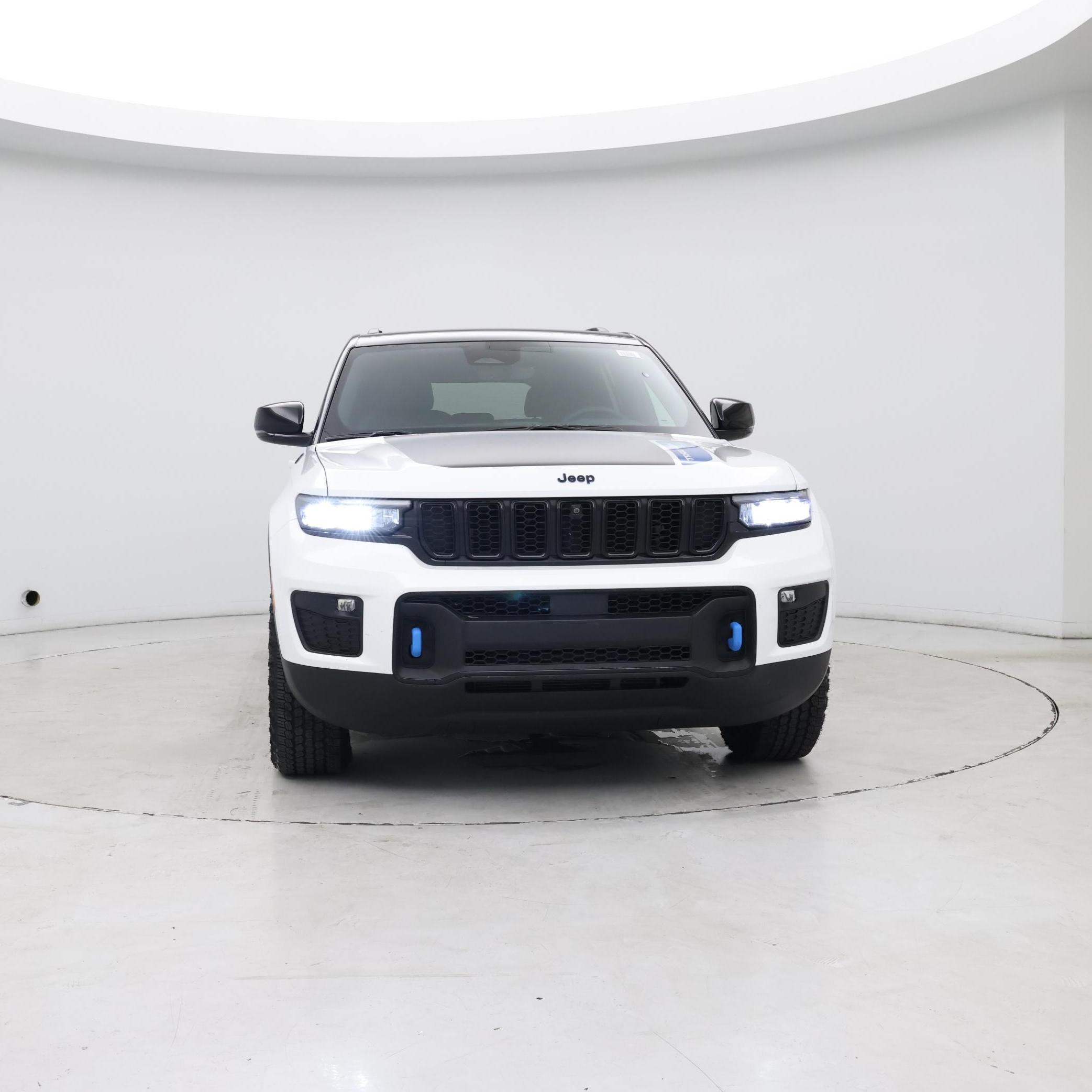 Thumbnail: 2023 Jeep Grand Cherokee - 5