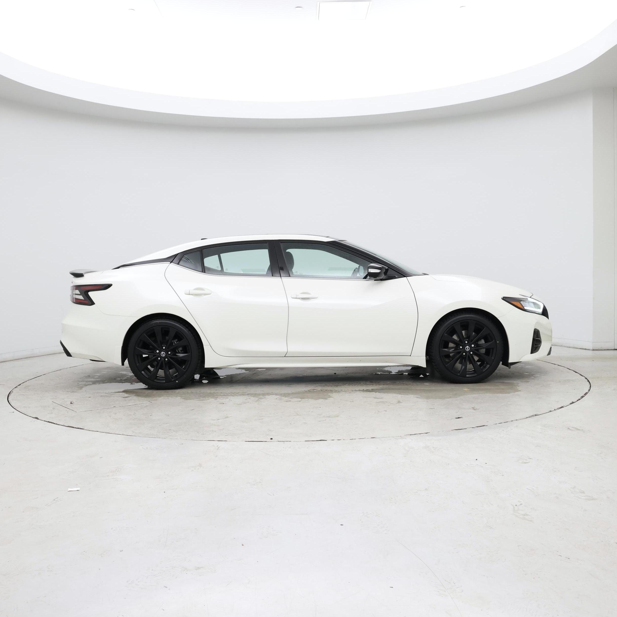 Thumbnail: 2022 Nissan Maxima - 7