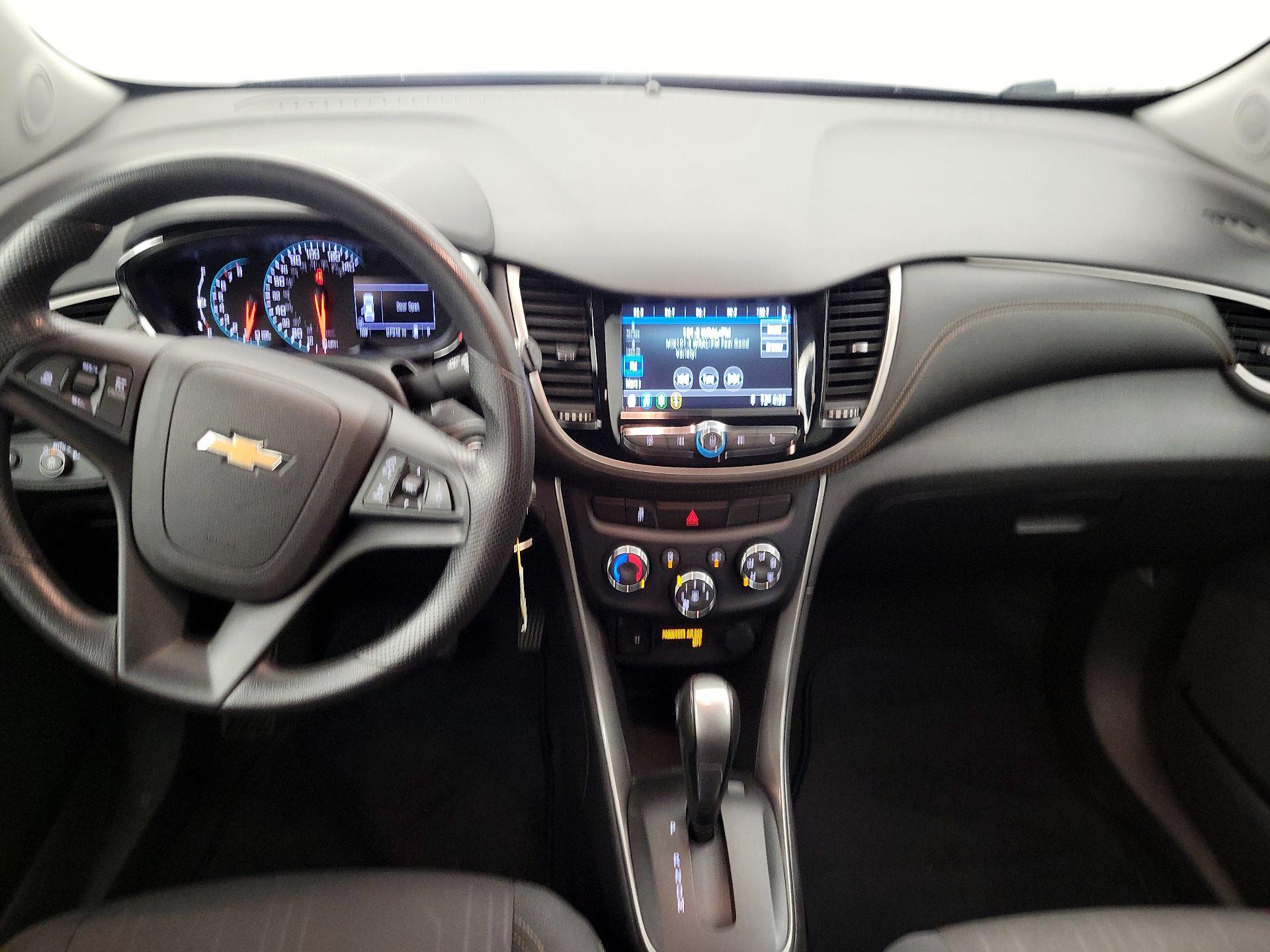 Thumbnail: 2019 Chevrolet Trax - 9