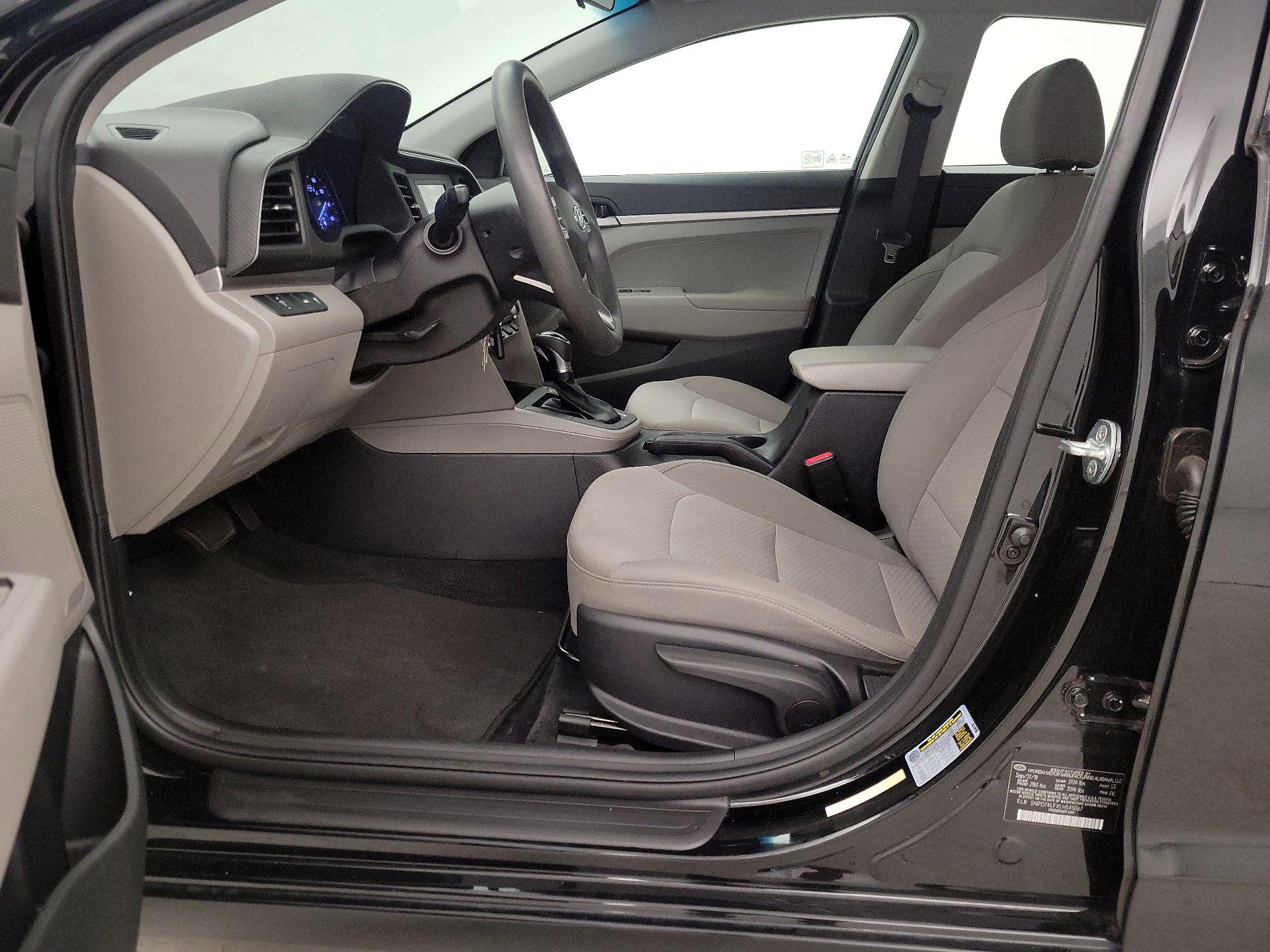 Thumbnail: 2020 Hyundai Elantra - 11