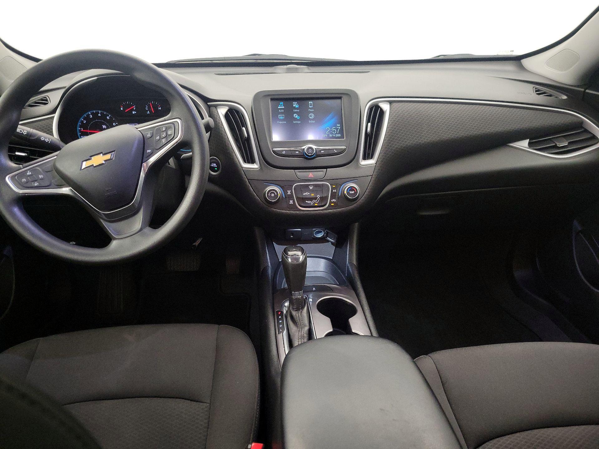 Thumbnail: 2018 Chevrolet Malibu - 9