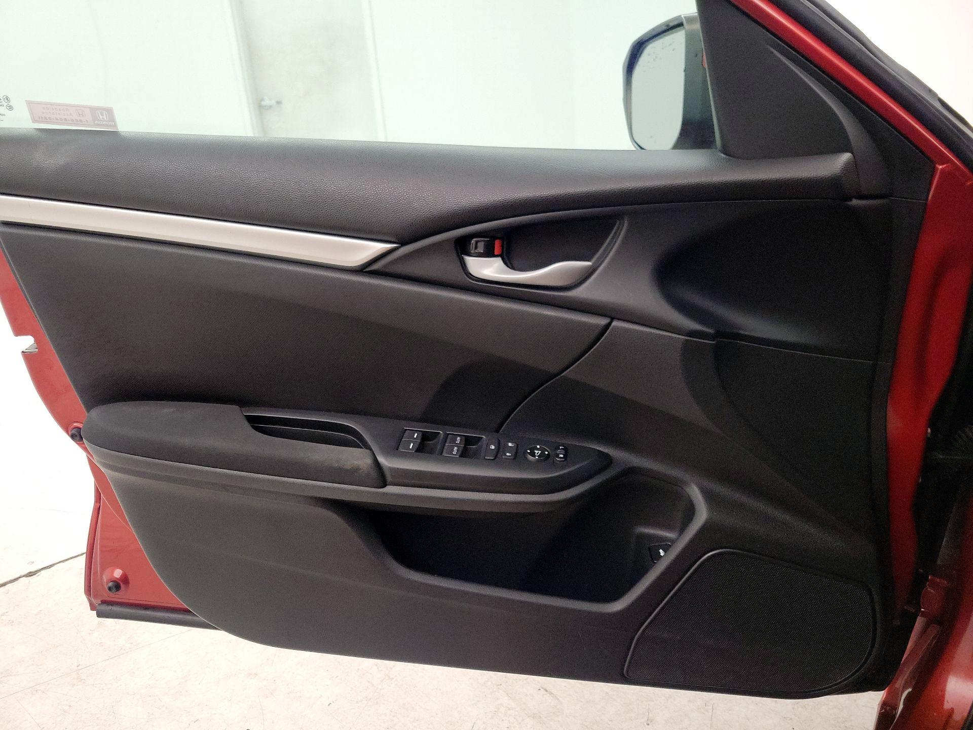 Thumbnail: 2019 Honda Civic - 12