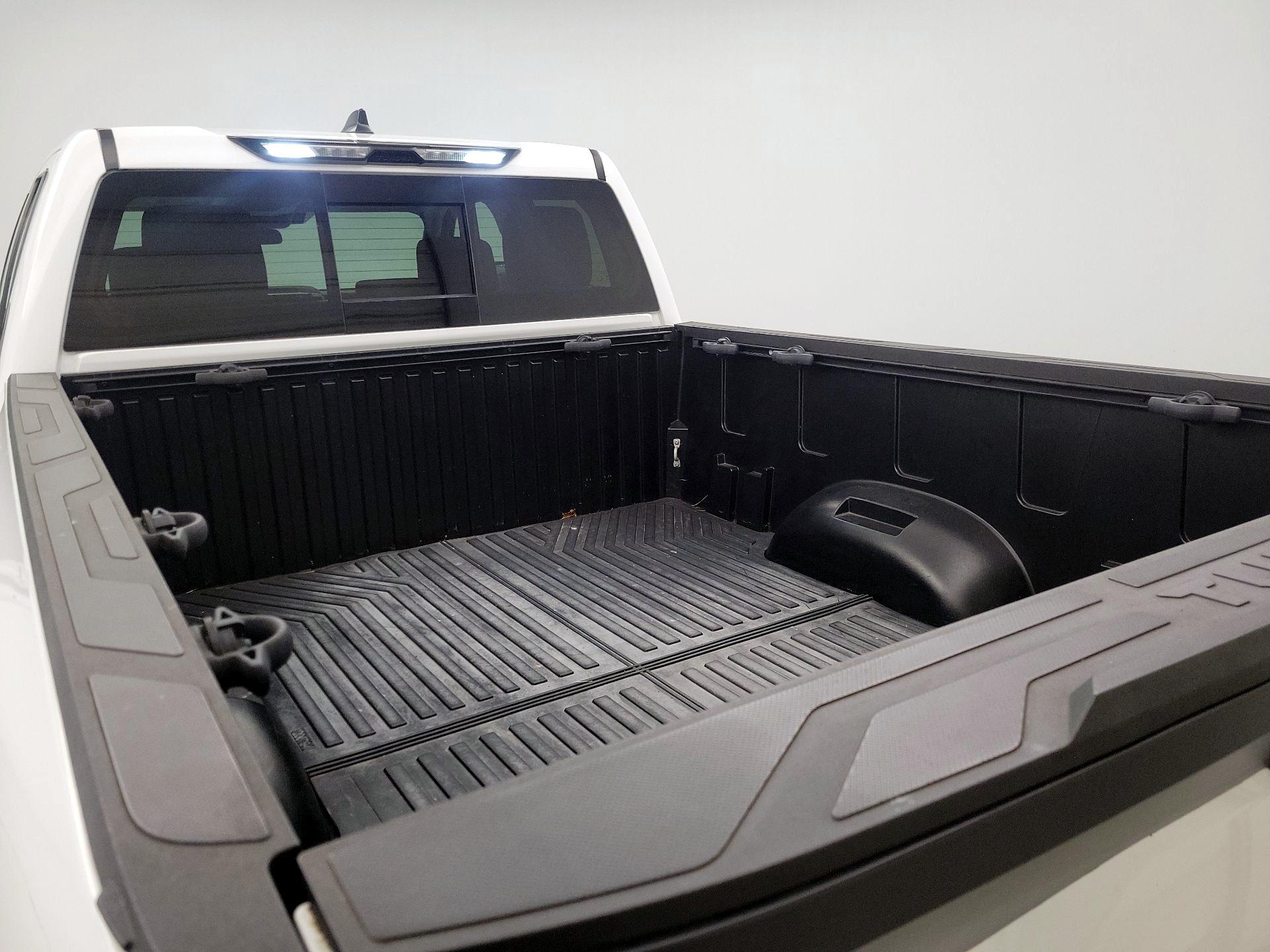 Thumbnail: 2022 Toyota Tundra - 20