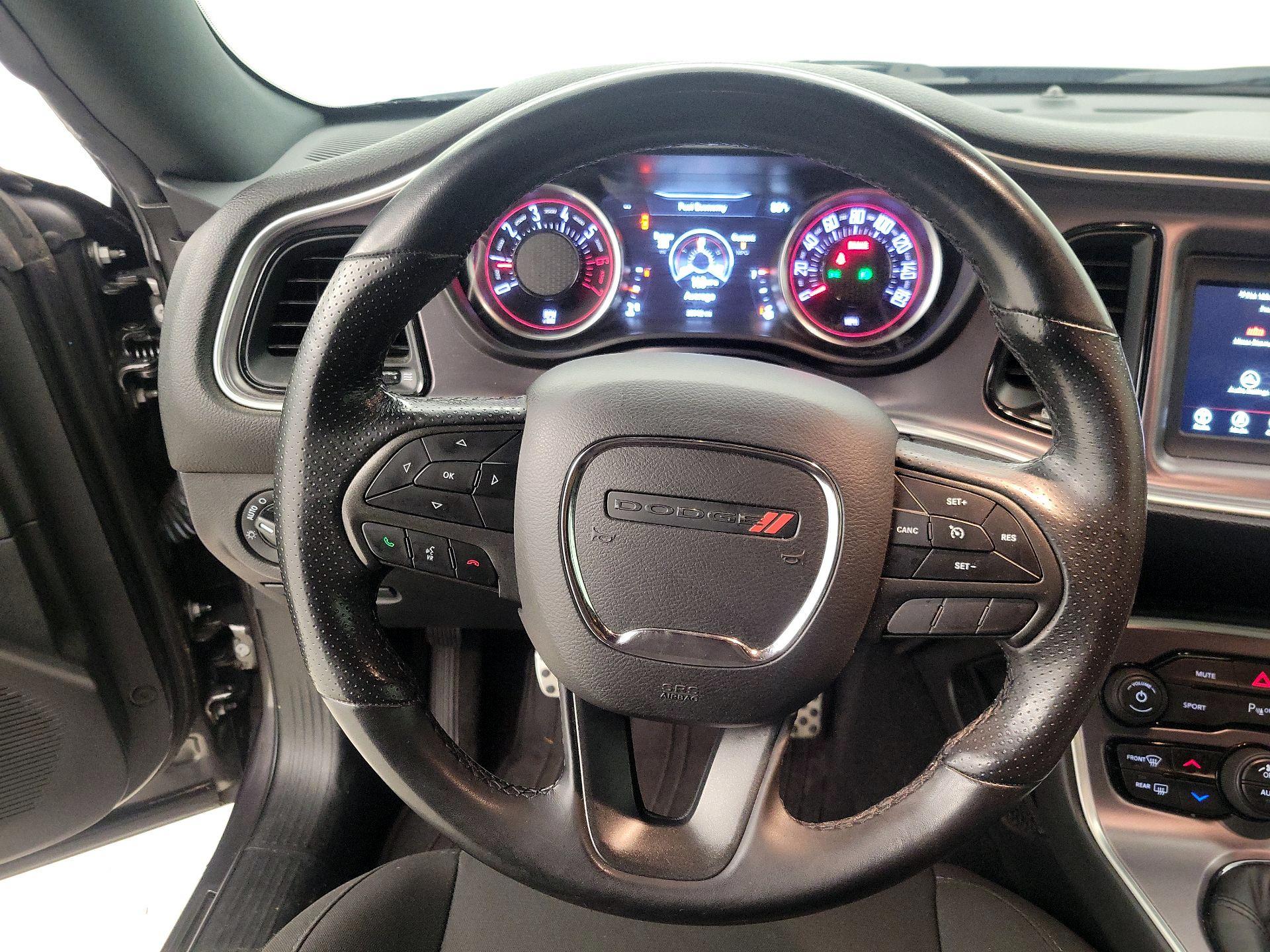 Thumbnail: 2019 Dodge Challenger - 10