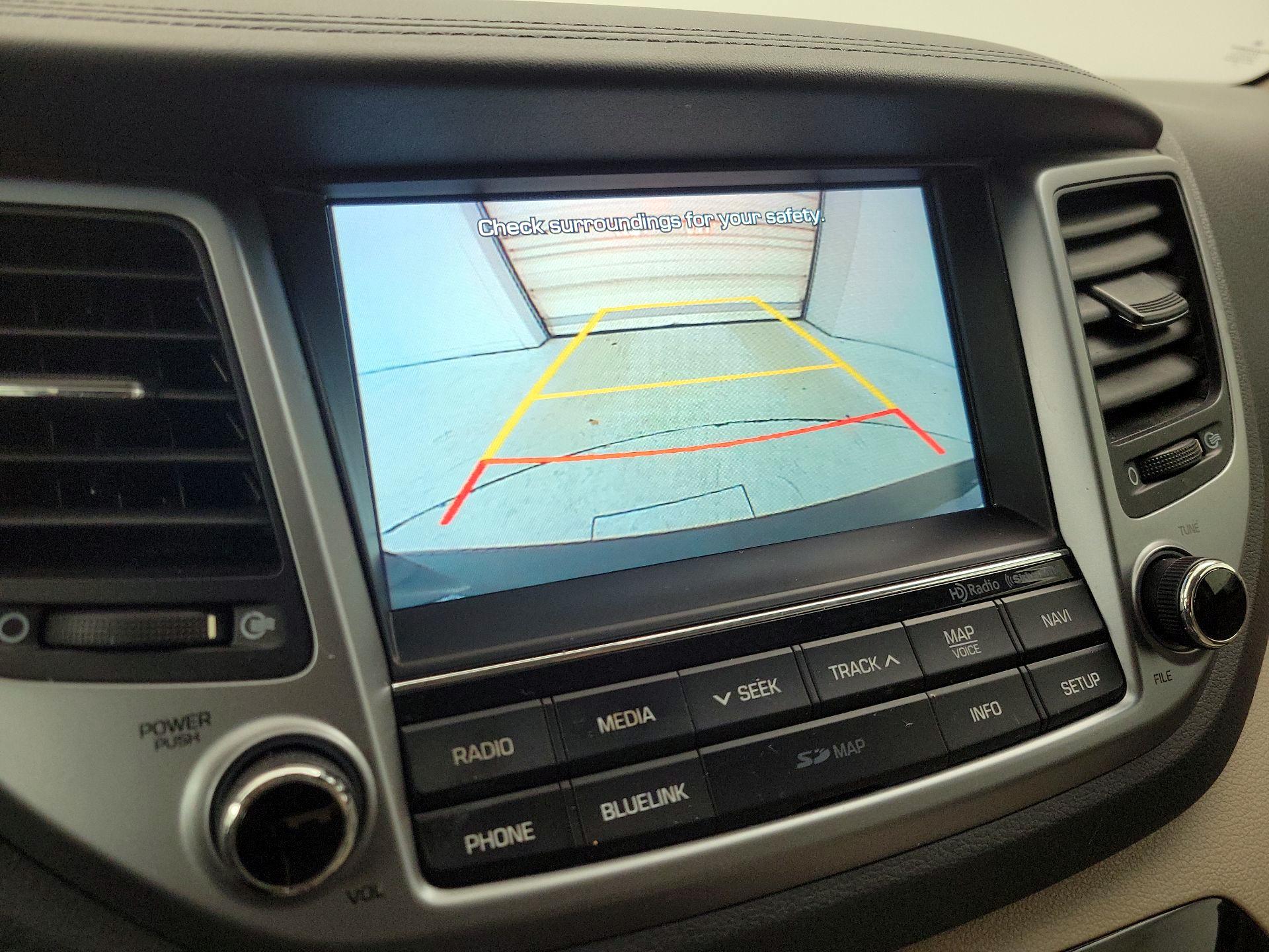 Thumbnail: 2016 Hyundai Tucson - 15