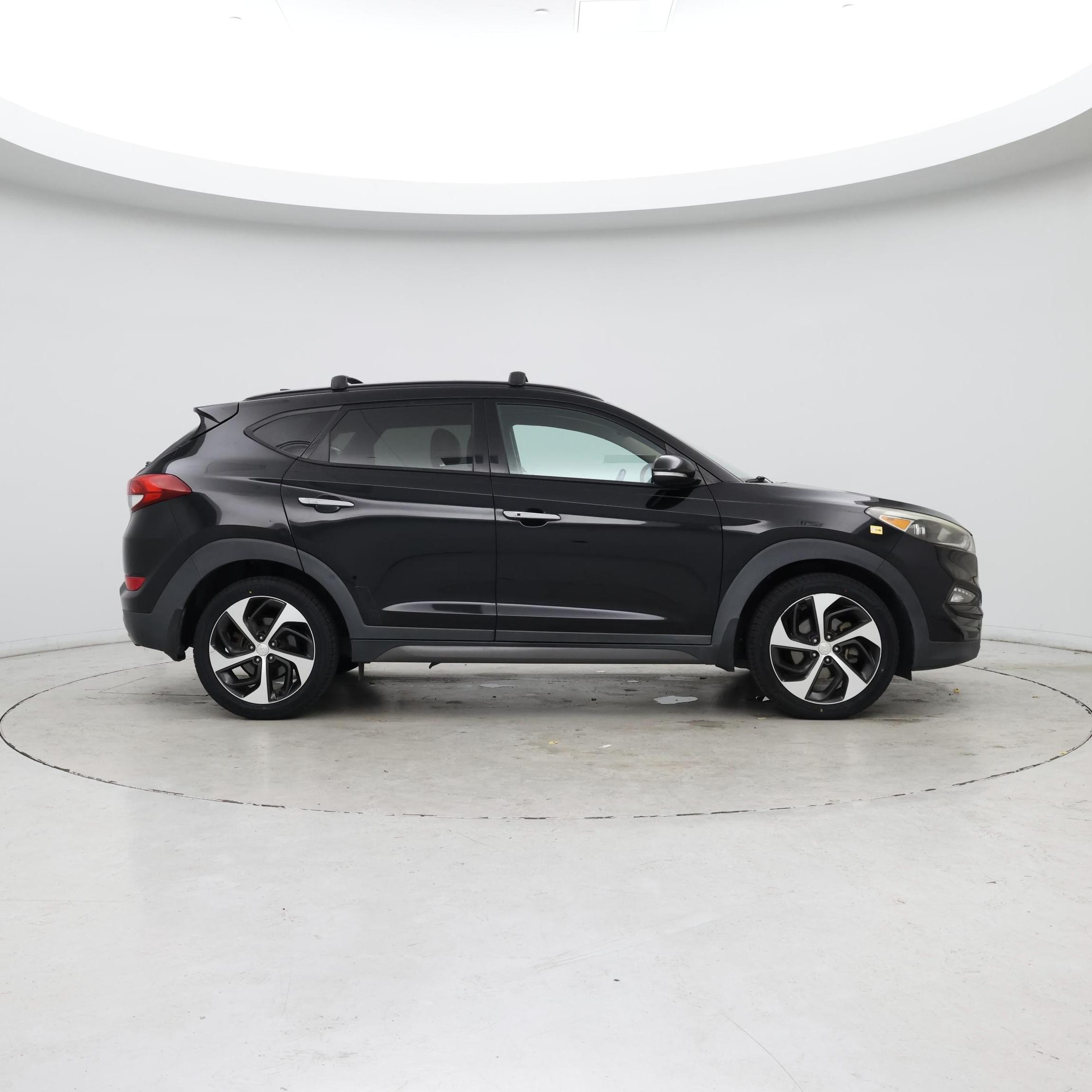 Thumbnail: 2016 Hyundai Tucson - 7
