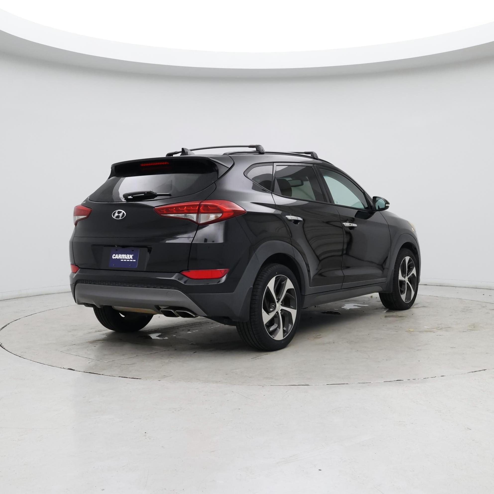 Thumbnail: 2016 Hyundai Tucson - 8