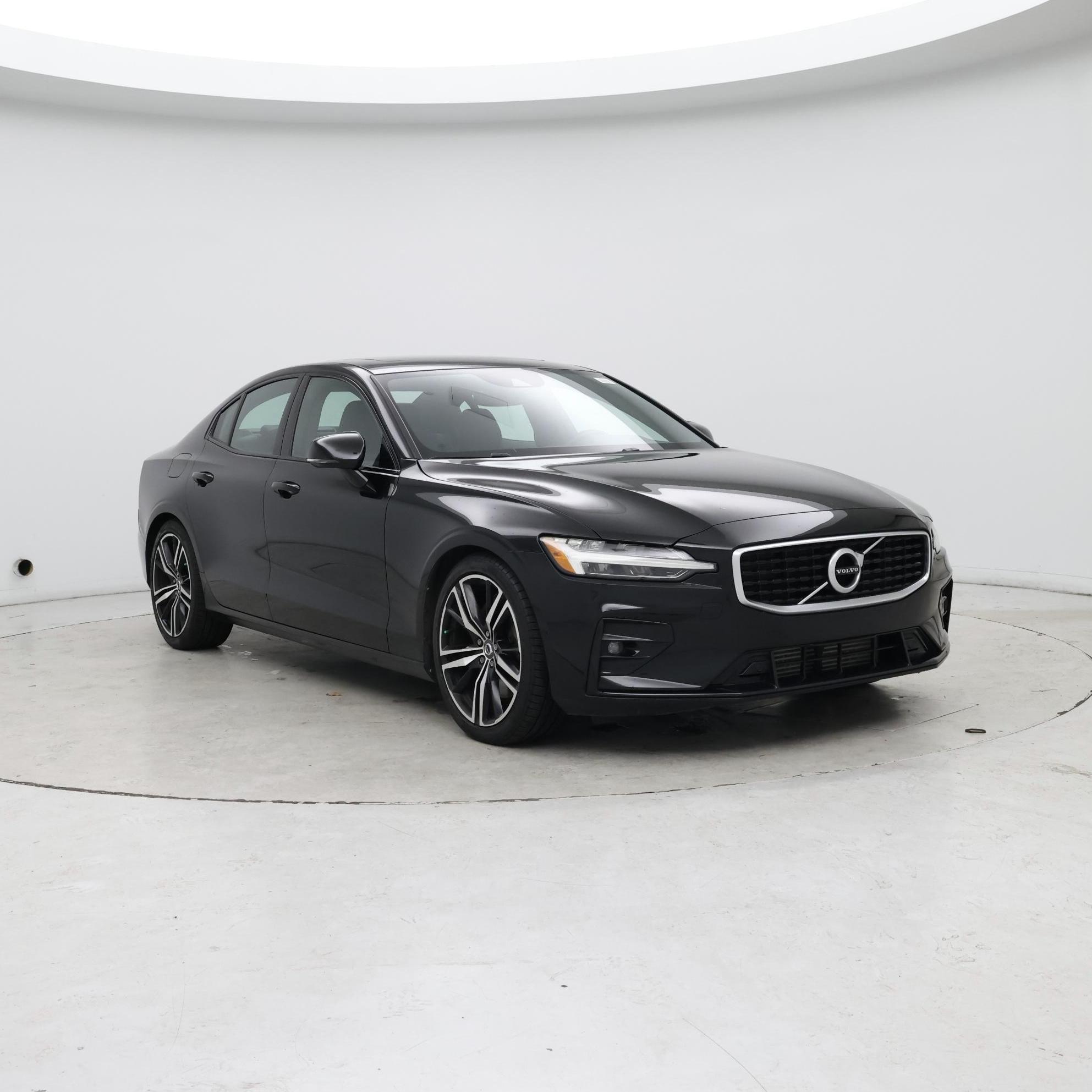 Thumbnail: 2019 Volvo S60 - 1