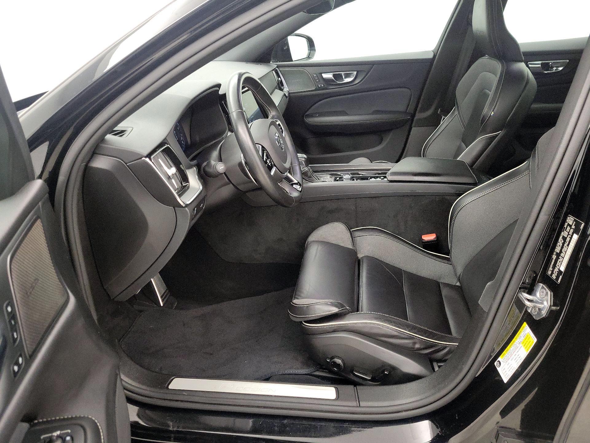 Thumbnail: 2019 Volvo S60 - 11