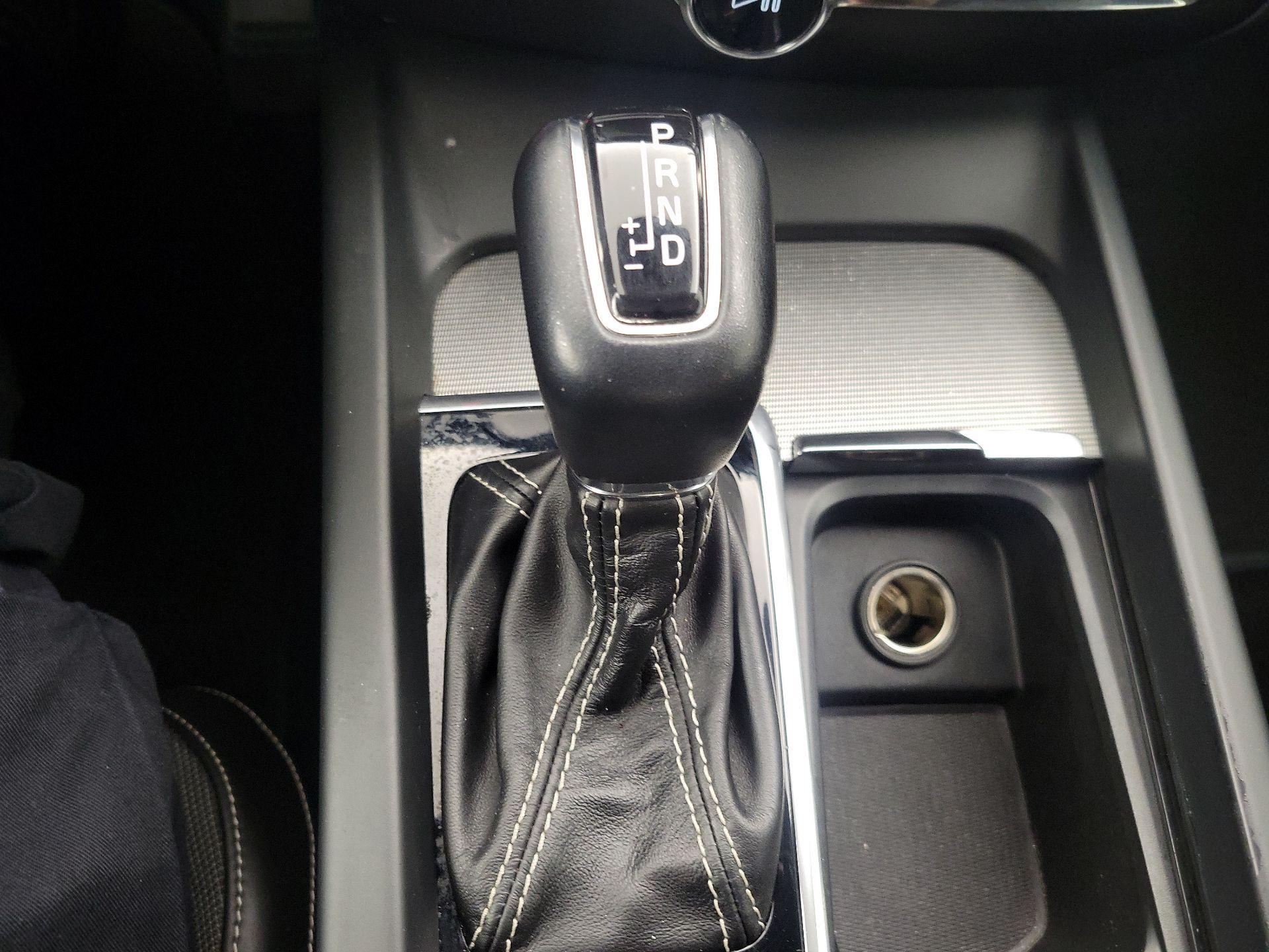 Thumbnail: 2019 Volvo S60 - 17