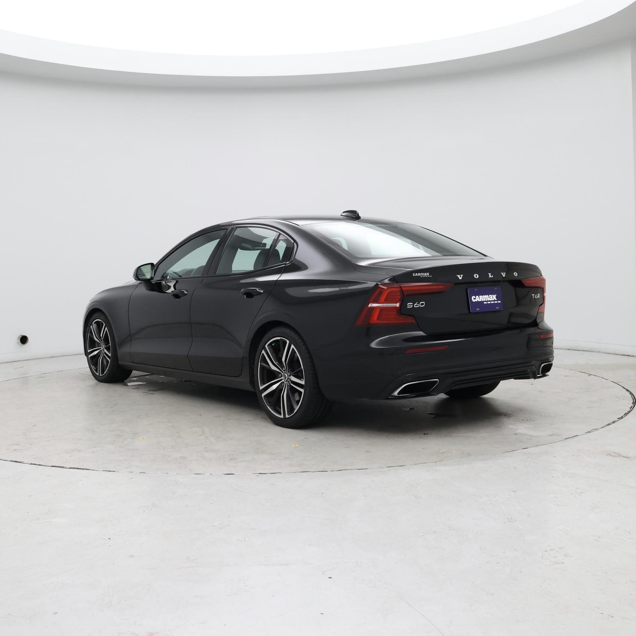 Thumbnail: 2019 Volvo S60 - 2