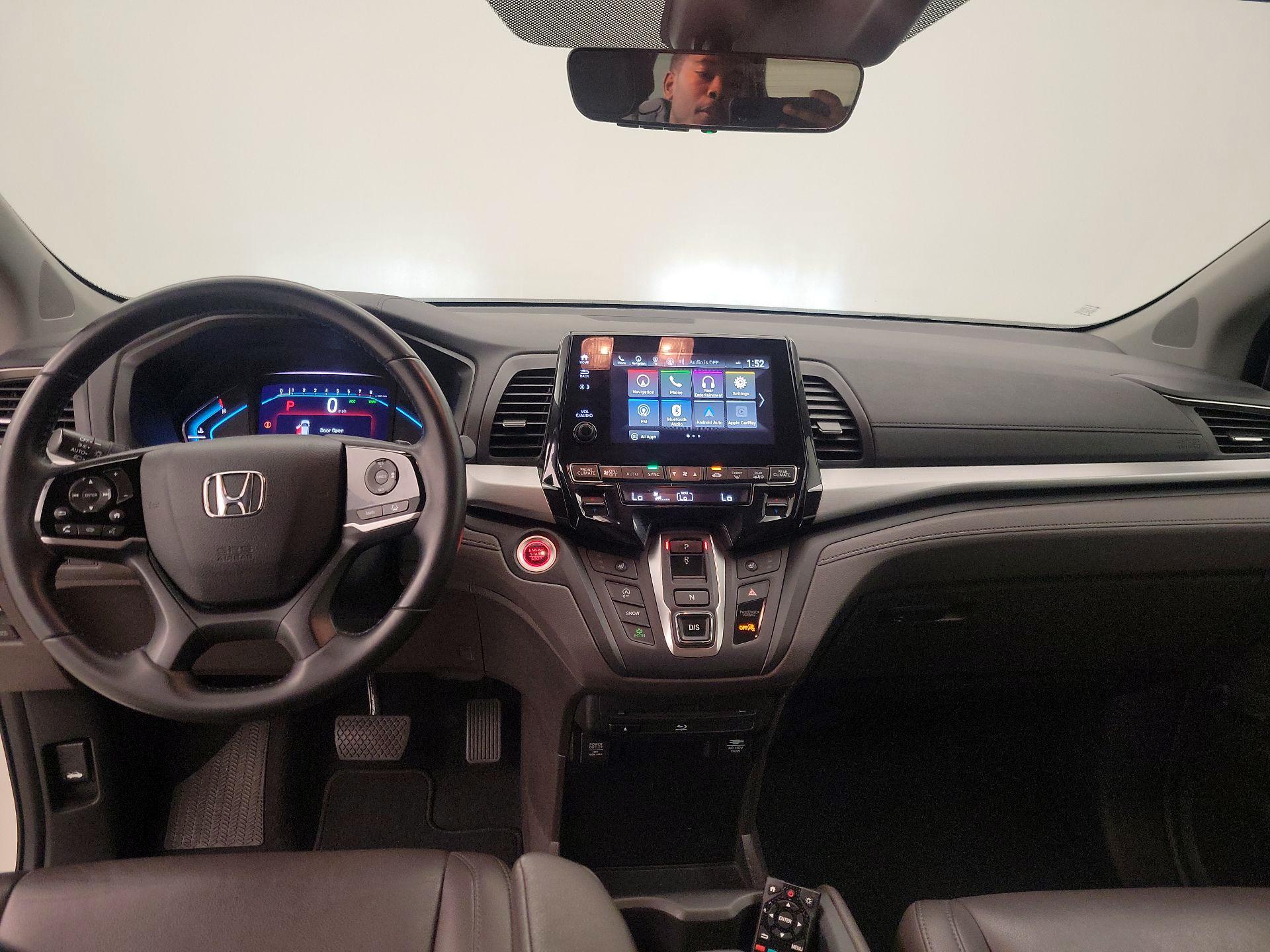 Thumbnail: 2018 Honda Odyssey - 9