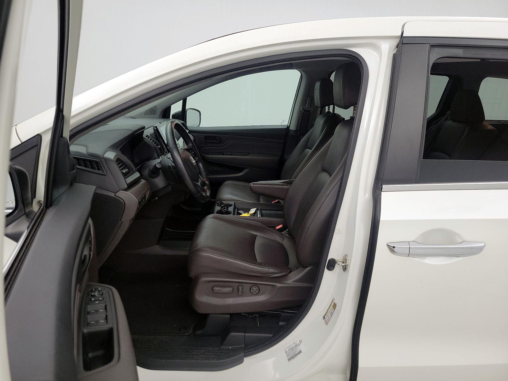 Thumbnail: 2018 Honda Odyssey - 11