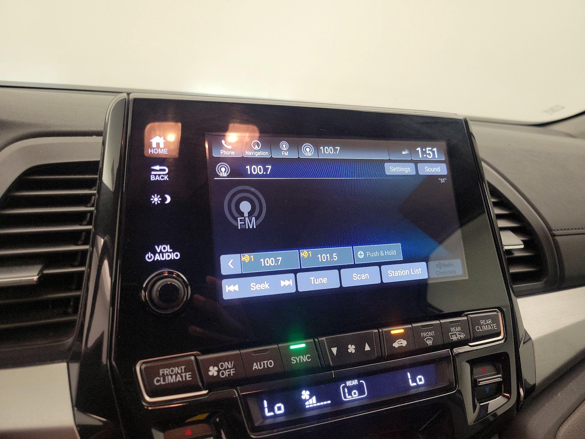 Thumbnail: 2018 Honda Odyssey - 15