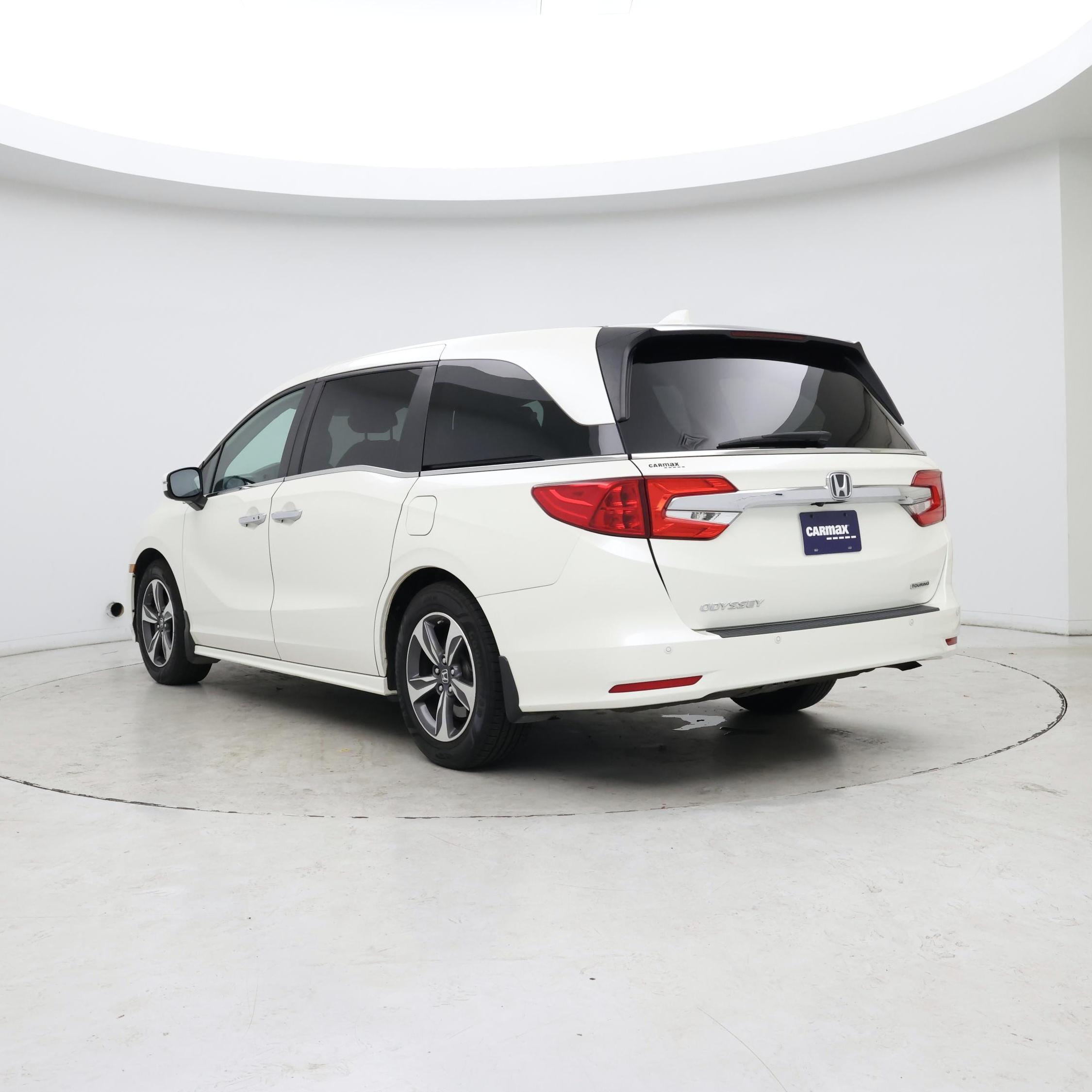 Thumbnail: 2018 Honda Odyssey - 2