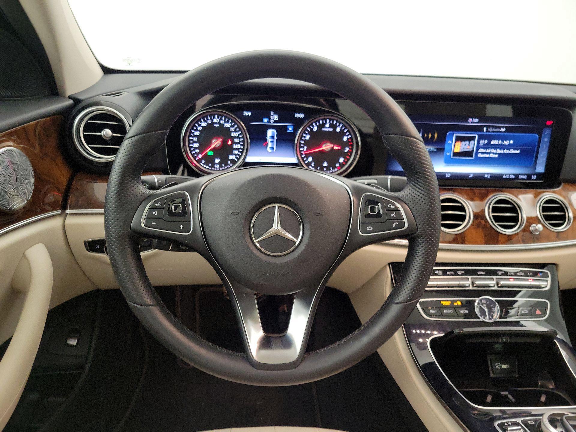 Thumbnail: 2018 Mercedes-Benz E-Class - 10