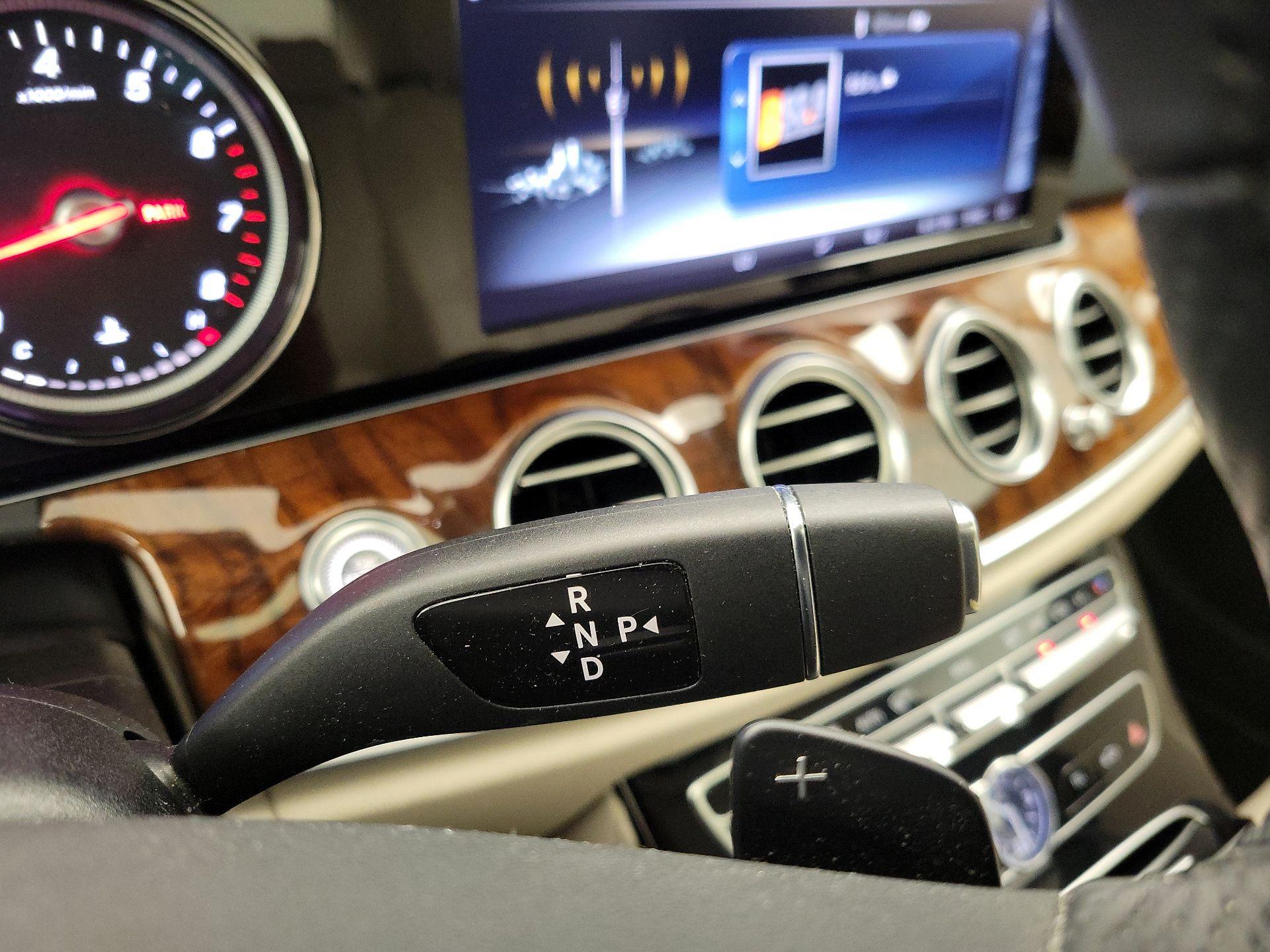 Thumbnail: 2018 Mercedes-Benz E-Class - 17