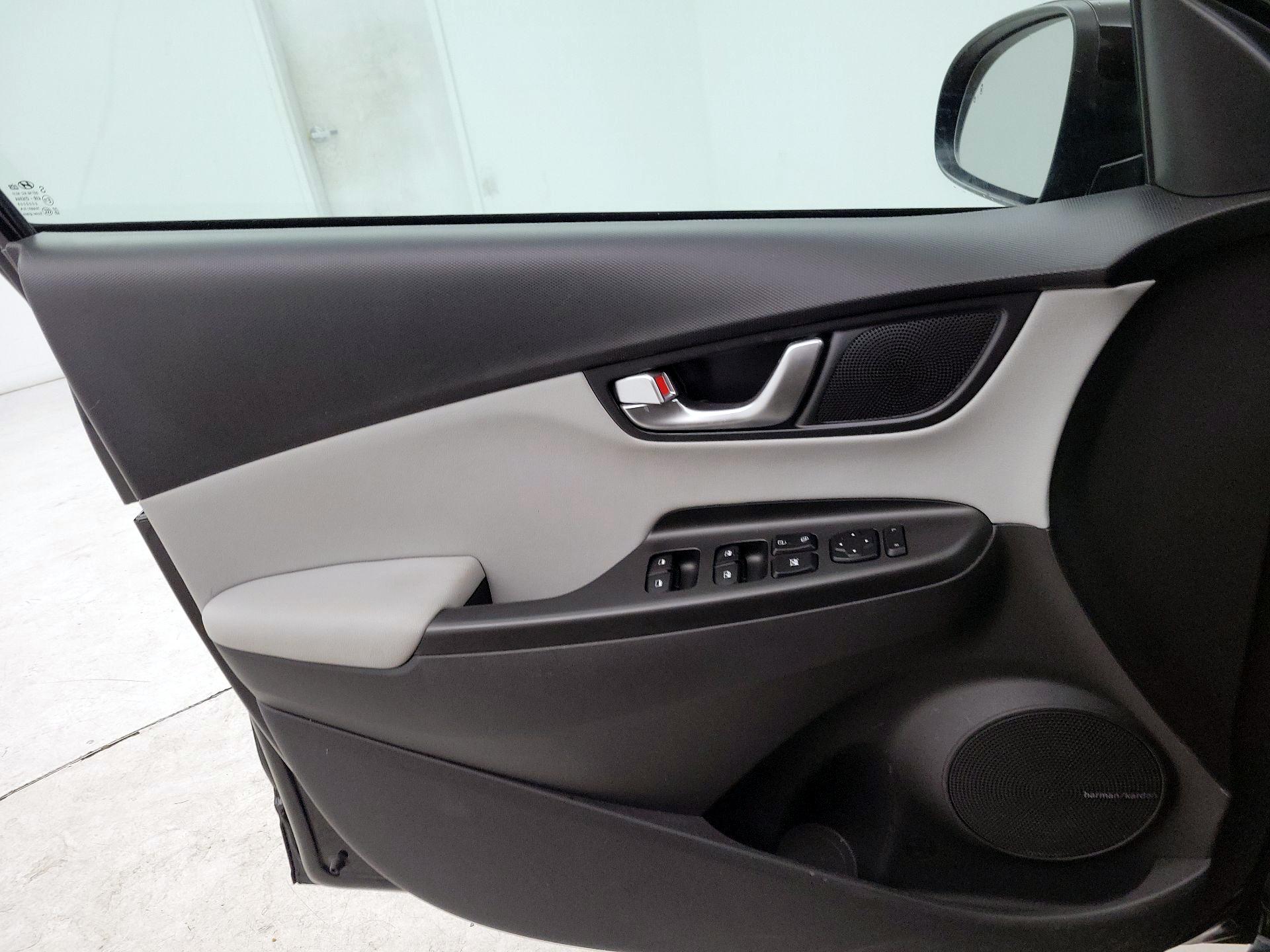 Thumbnail: 2022 Hyundai Kona - 12
