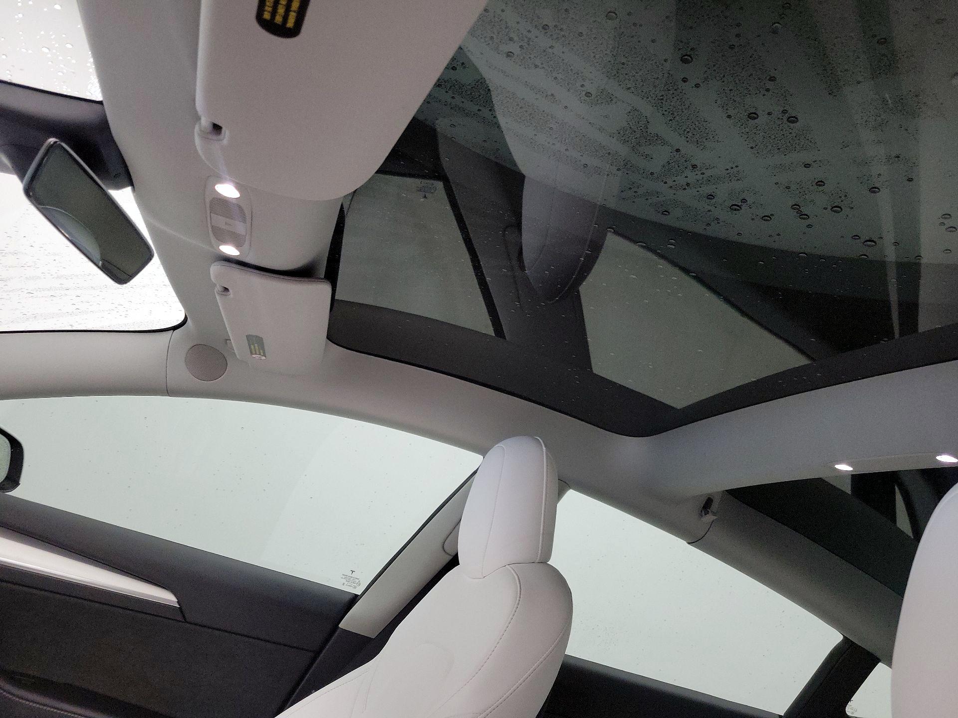 Thumbnail: 2022 Tesla Model 3 - 17
