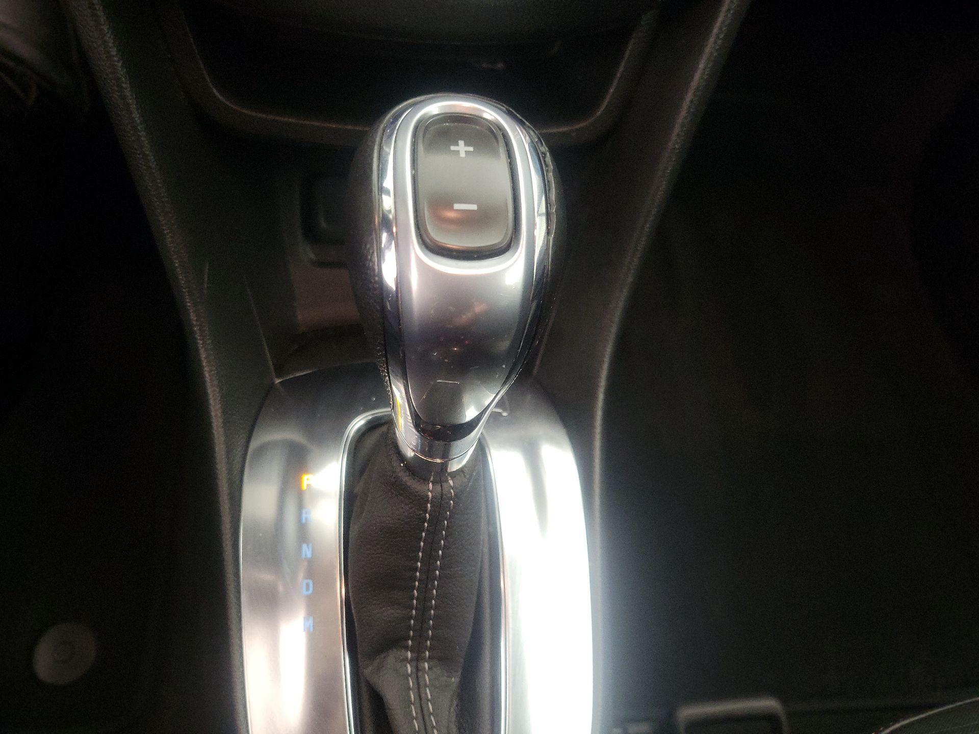 Thumbnail: 2015 Buick Encore - 17