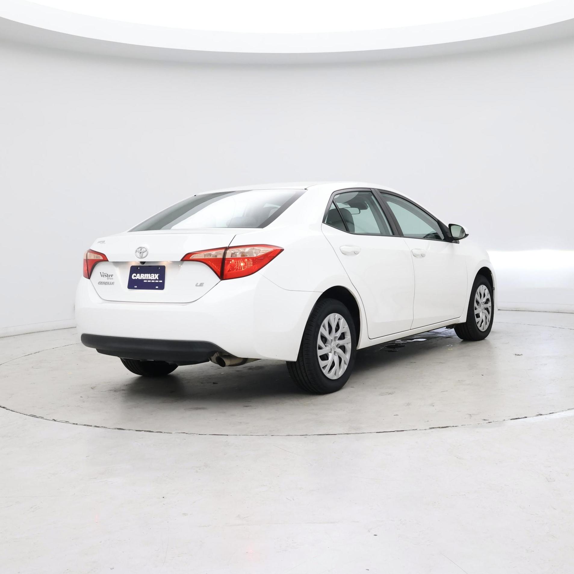 Thumbnail: 2018 Toyota Corolla - 8