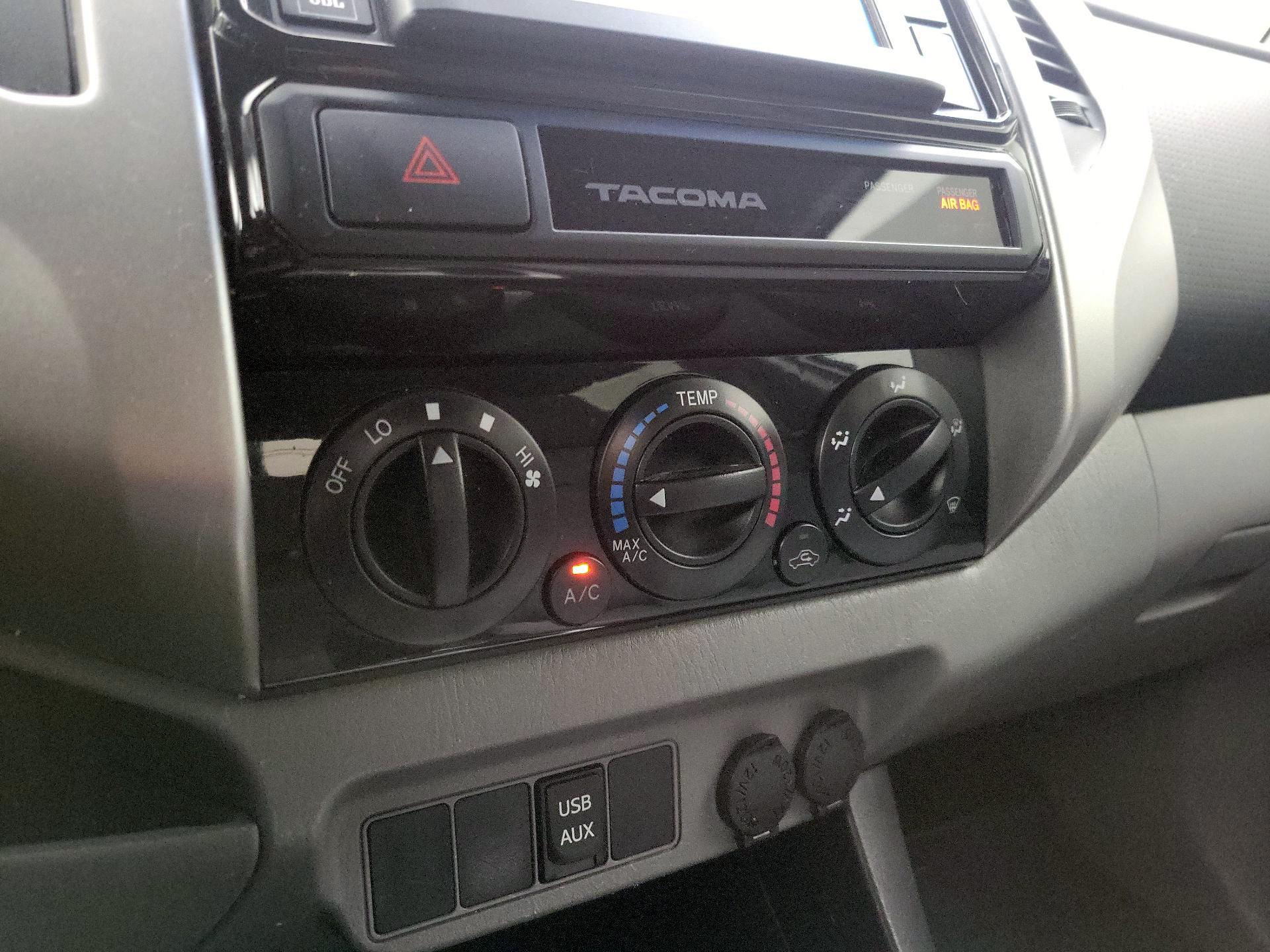 Thumbnail: 2015 Toyota Tacoma - 16