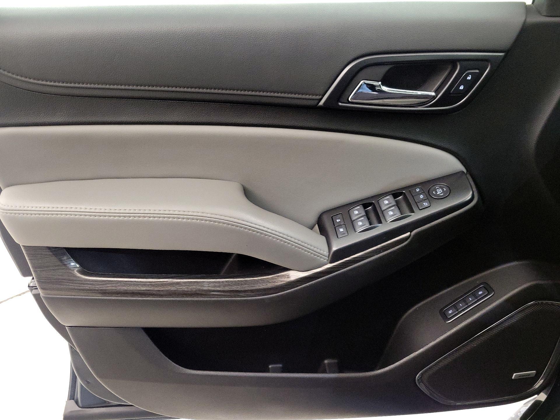 Thumbnail: 2020 Chevrolet Suburban - 12