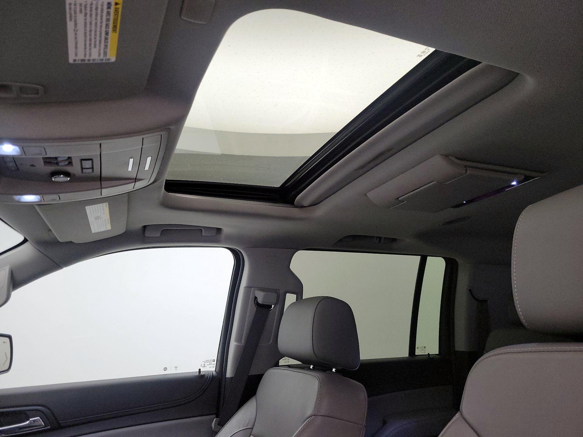 Thumbnail: 2020 Chevrolet Suburban - 20