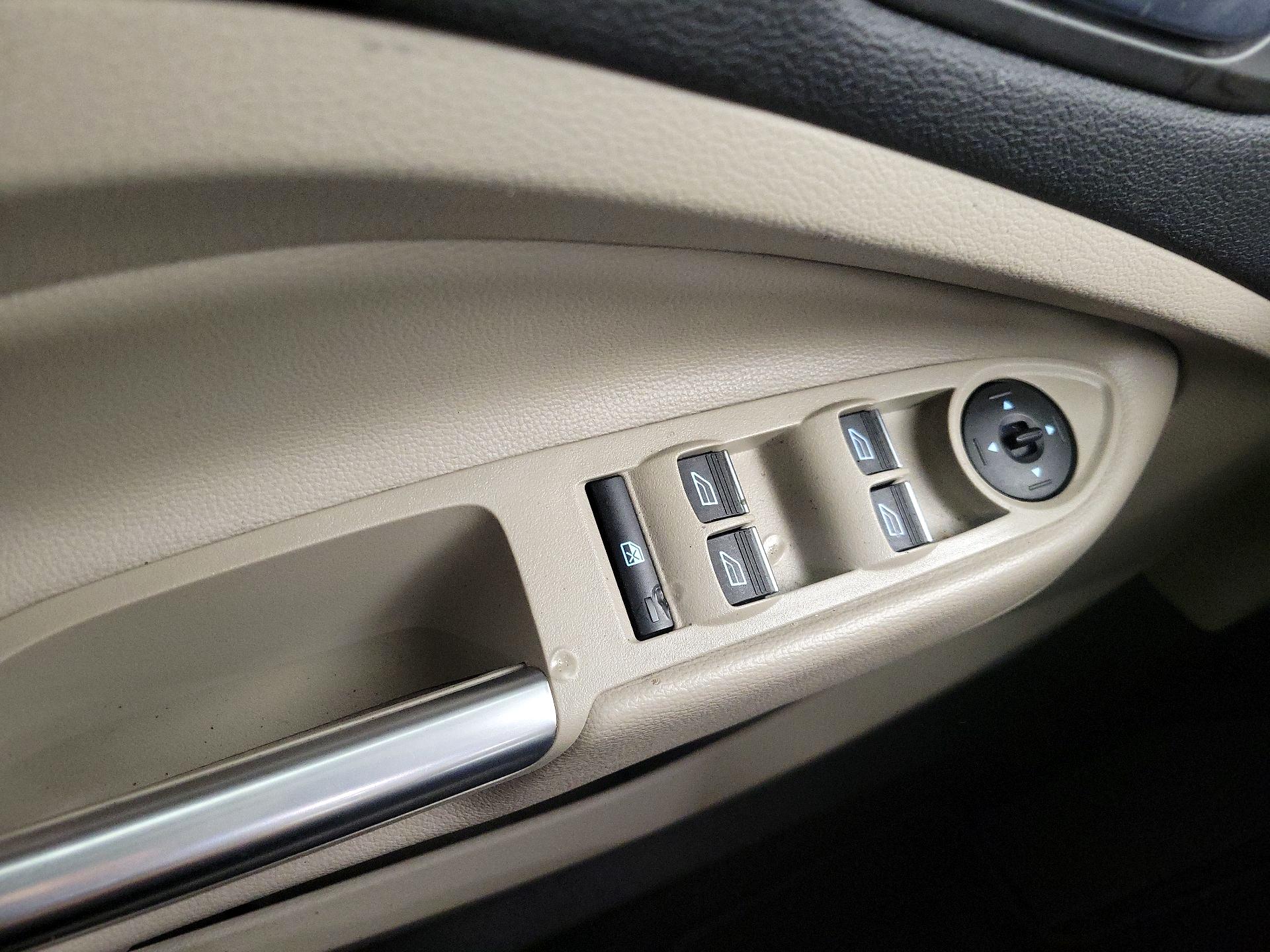 Thumbnail: 2018 Ford Escape - 12