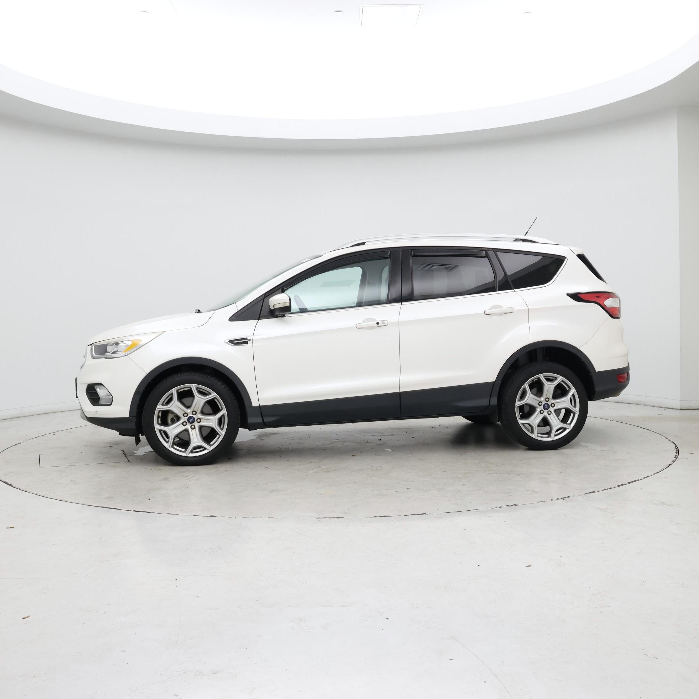 Thumbnail: 2018 Ford Escape - 3