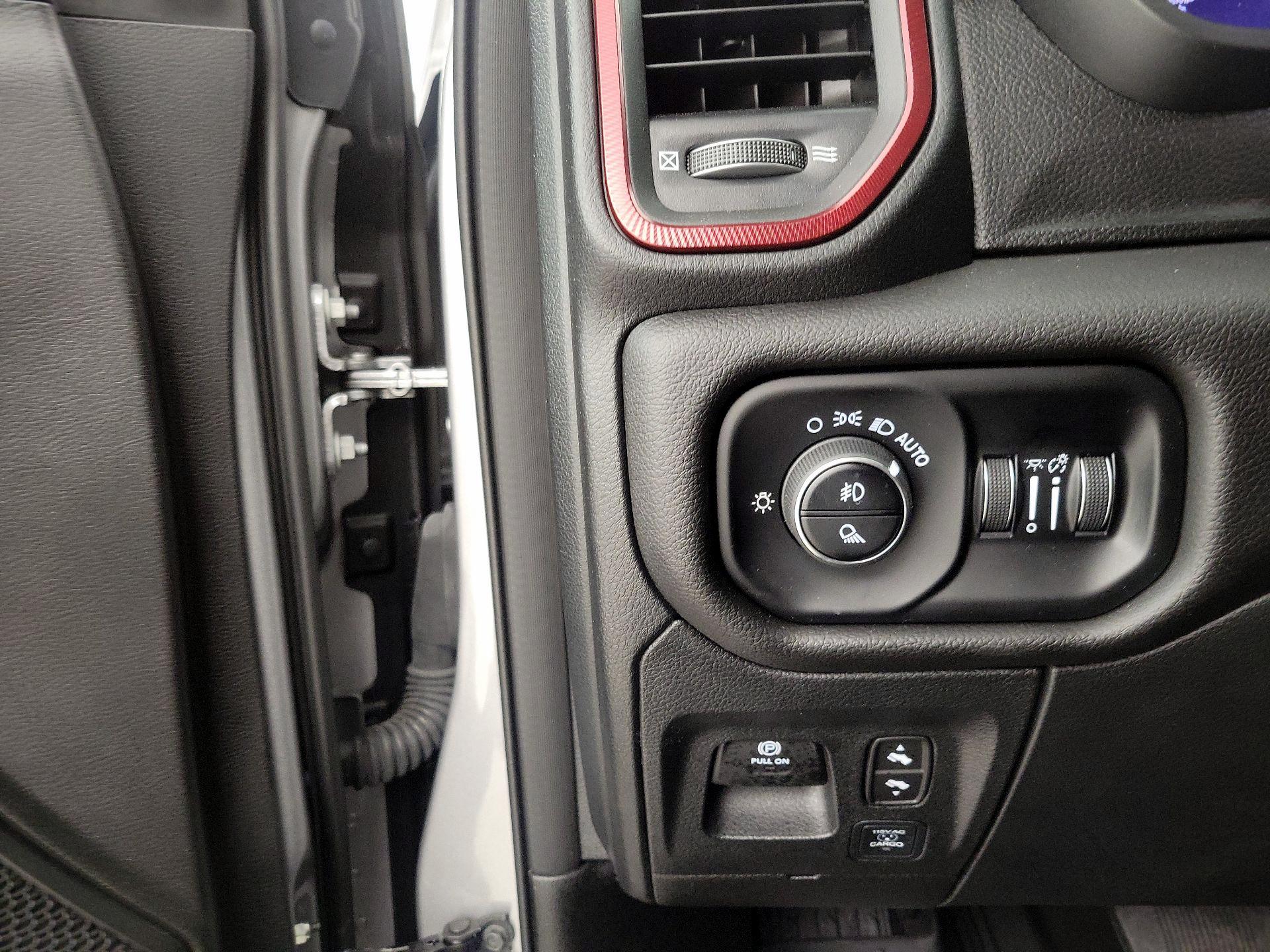 Thumbnail: 2025 RAM 1500 - 13