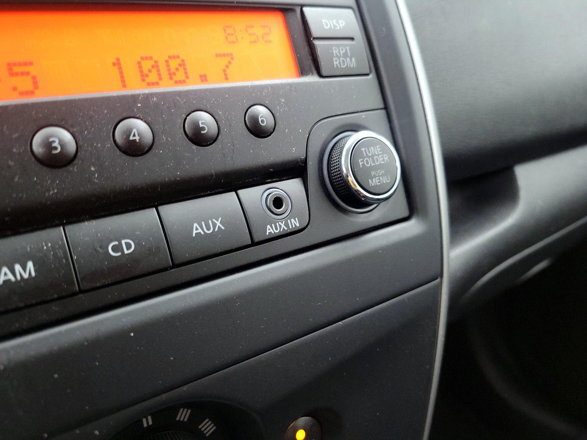 Thumbnail: 2015 Nissan Versa Note - 17