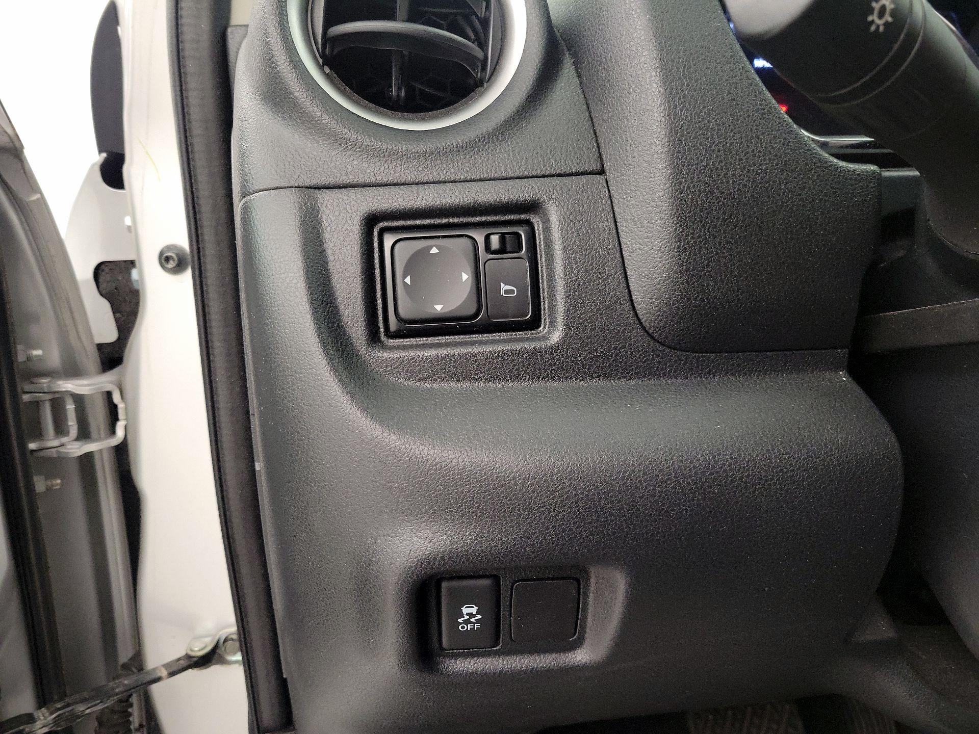 Thumbnail: 2018 Nissan Versa - 13