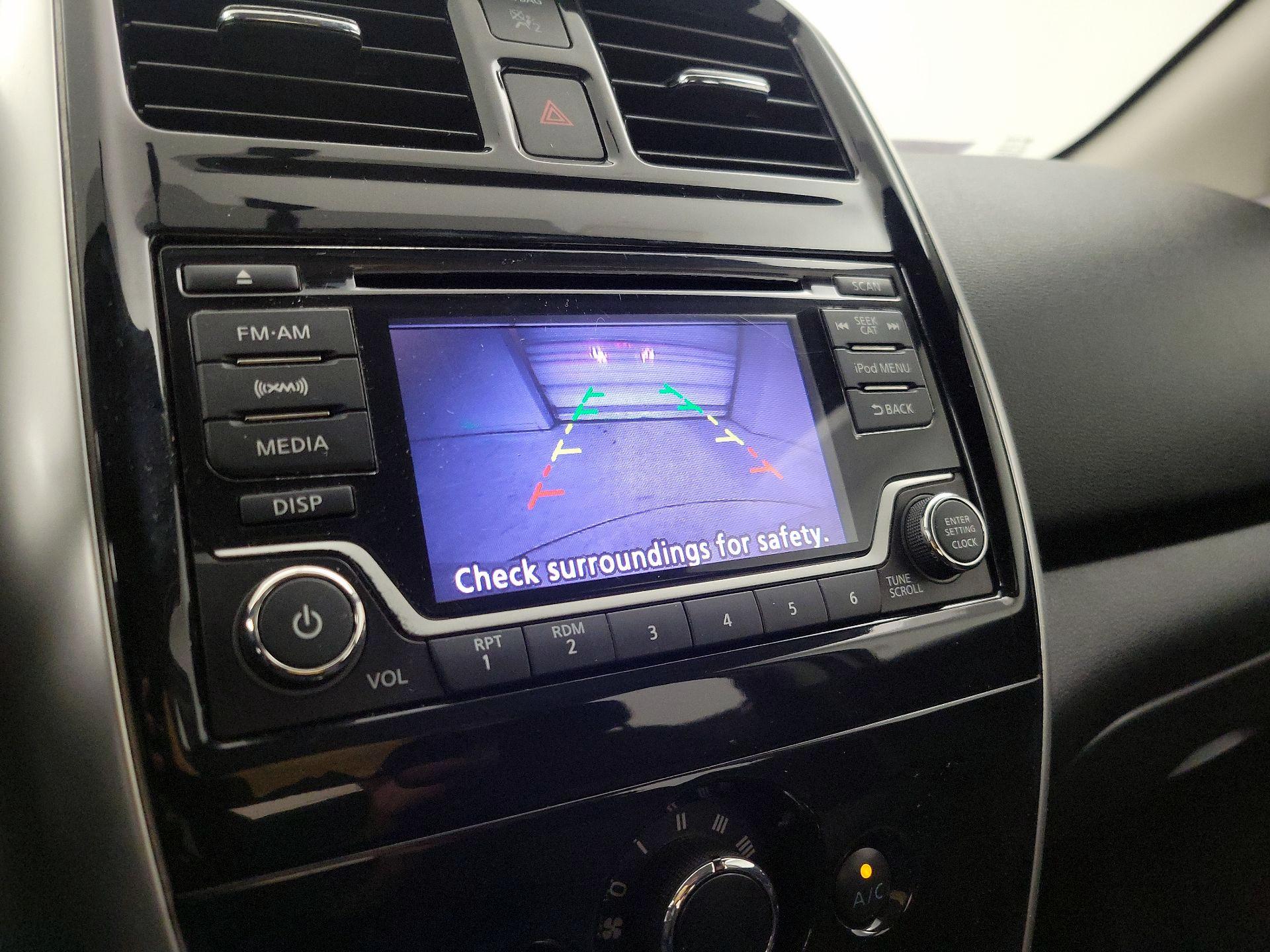 Thumbnail: 2018 Nissan Versa - 14