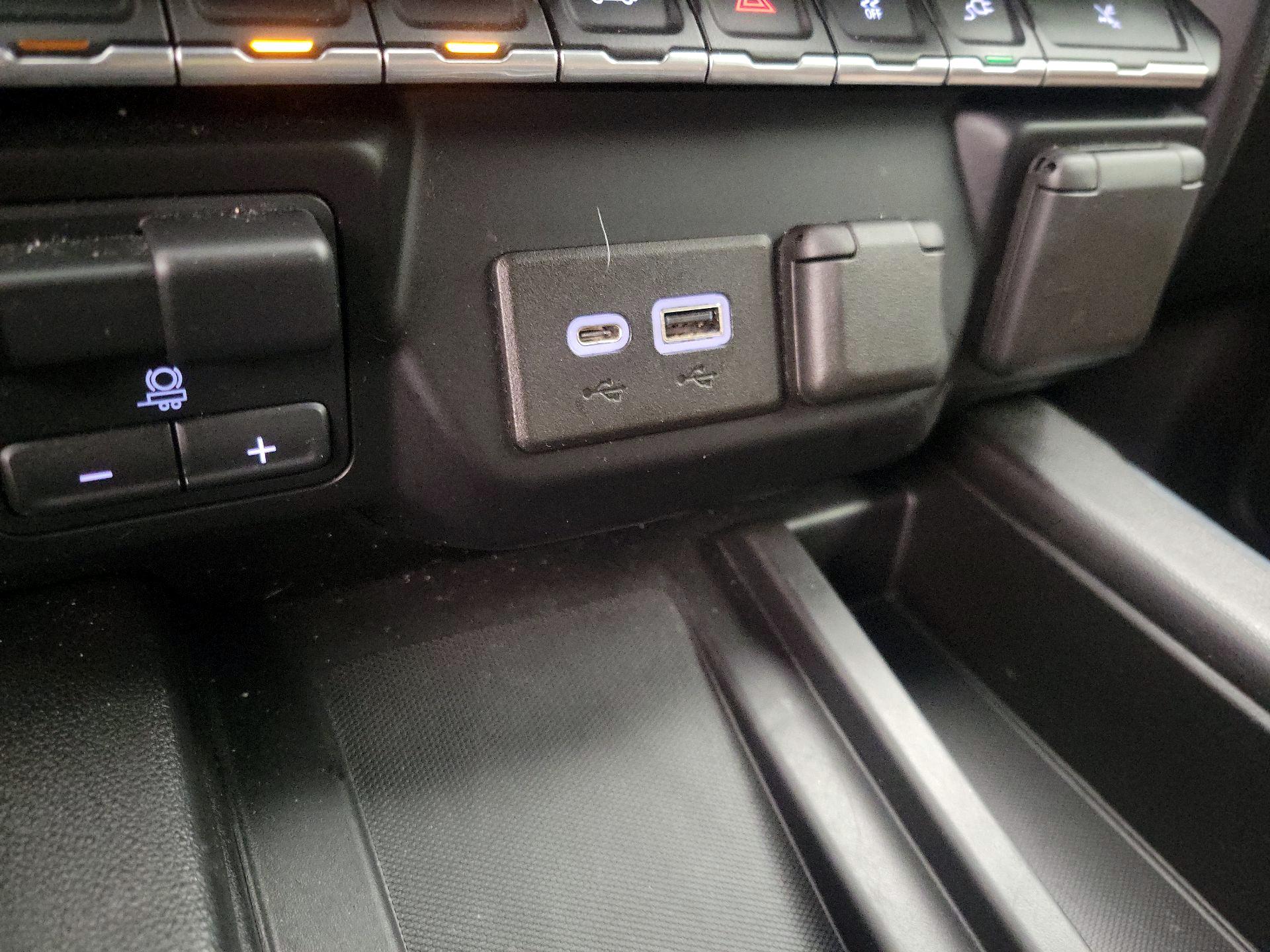 Thumbnail: 2021 Chevrolet Silverado 1500 - 18