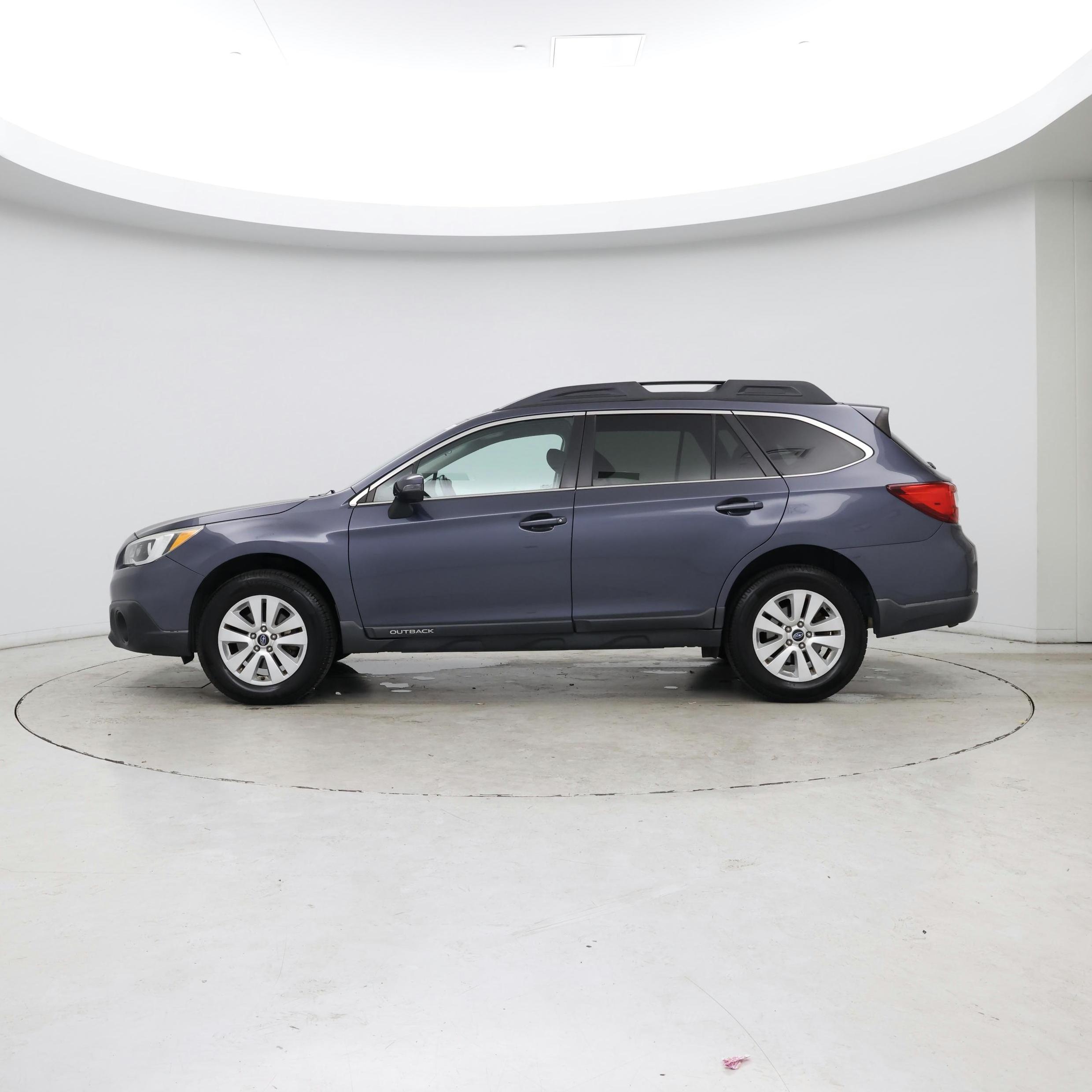 Thumbnail: 2016 Subaru Outback - 3