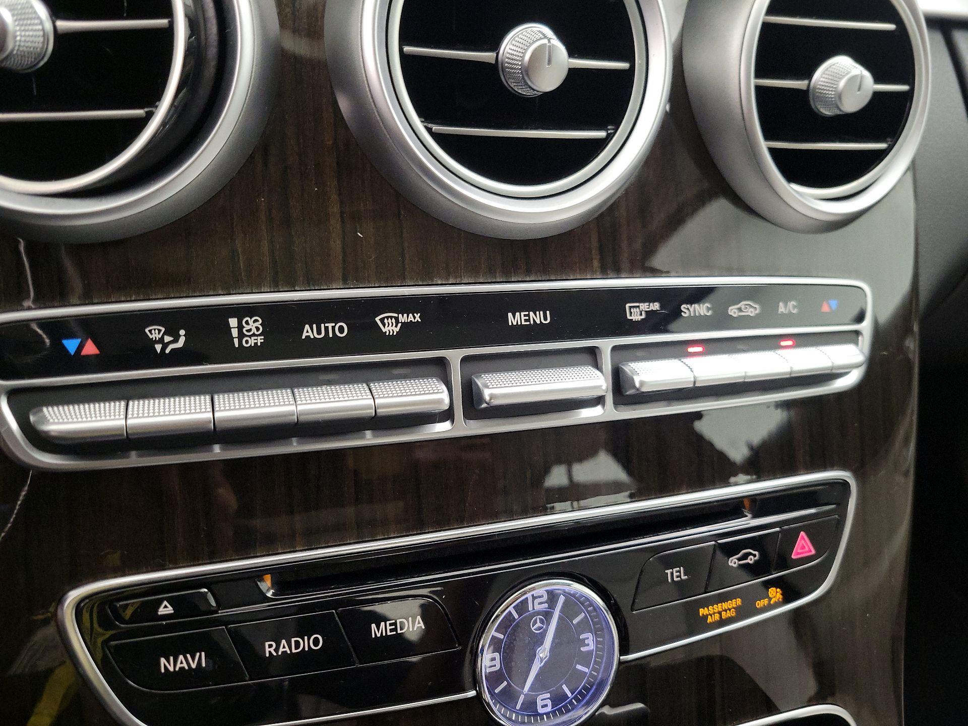 Thumbnail: 2016 Mercedes-Benz C-Class - 16