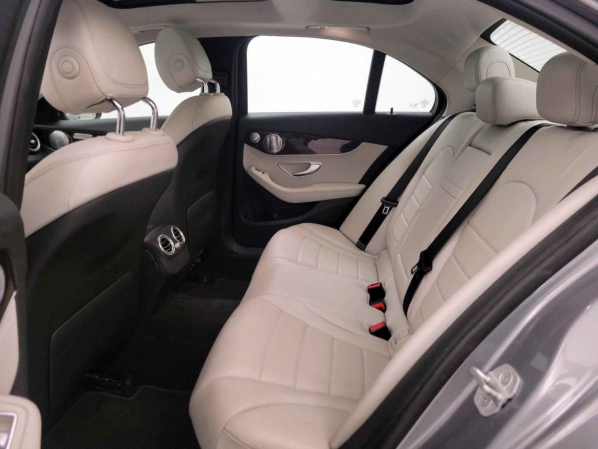 Thumbnail: 2016 Mercedes-Benz C-Class - 20