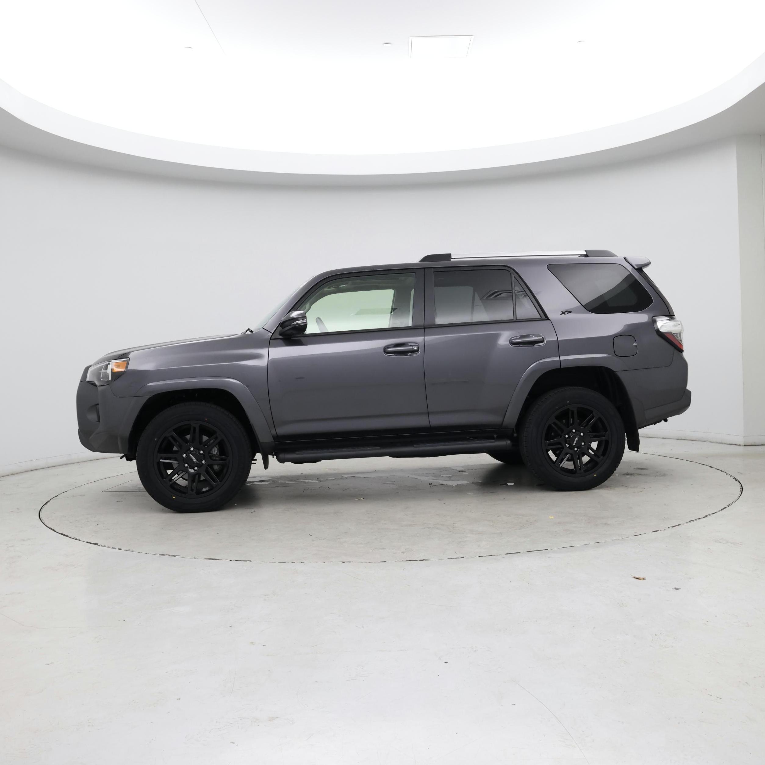 Thumbnail: 2023 Toyota 4Runner - 3