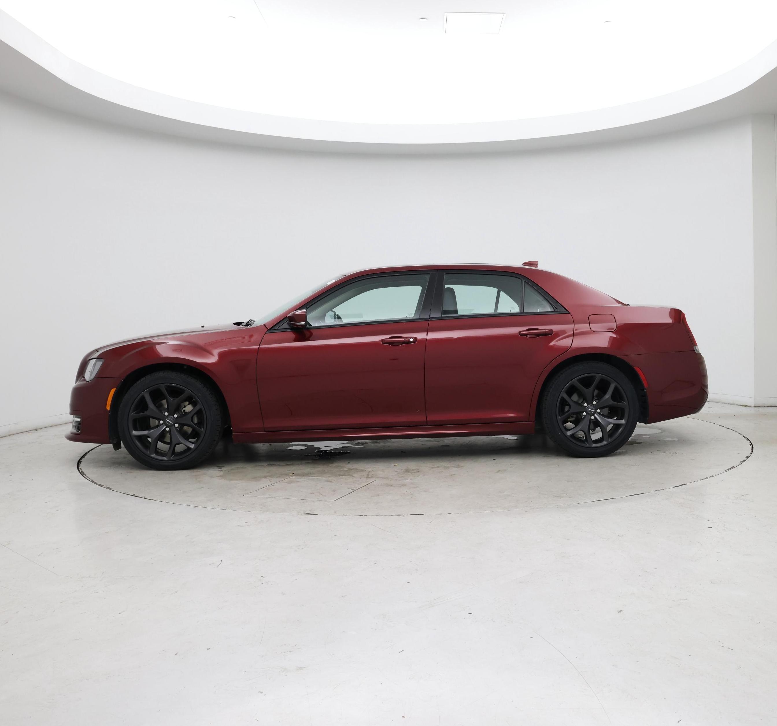 Thumbnail: 2022 Chrysler 300 - 3