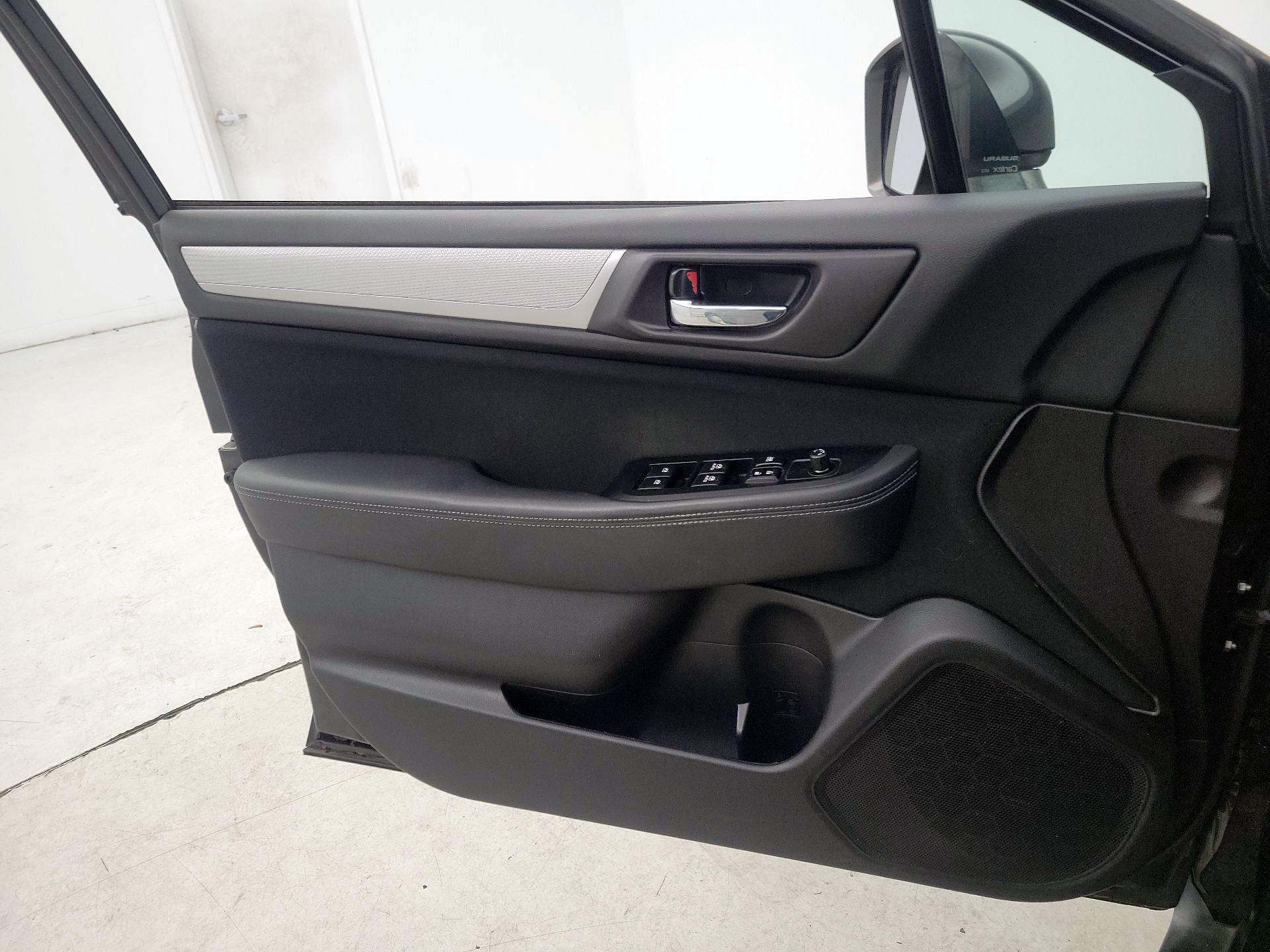 Thumbnail: 2016 Subaru Outback - 12