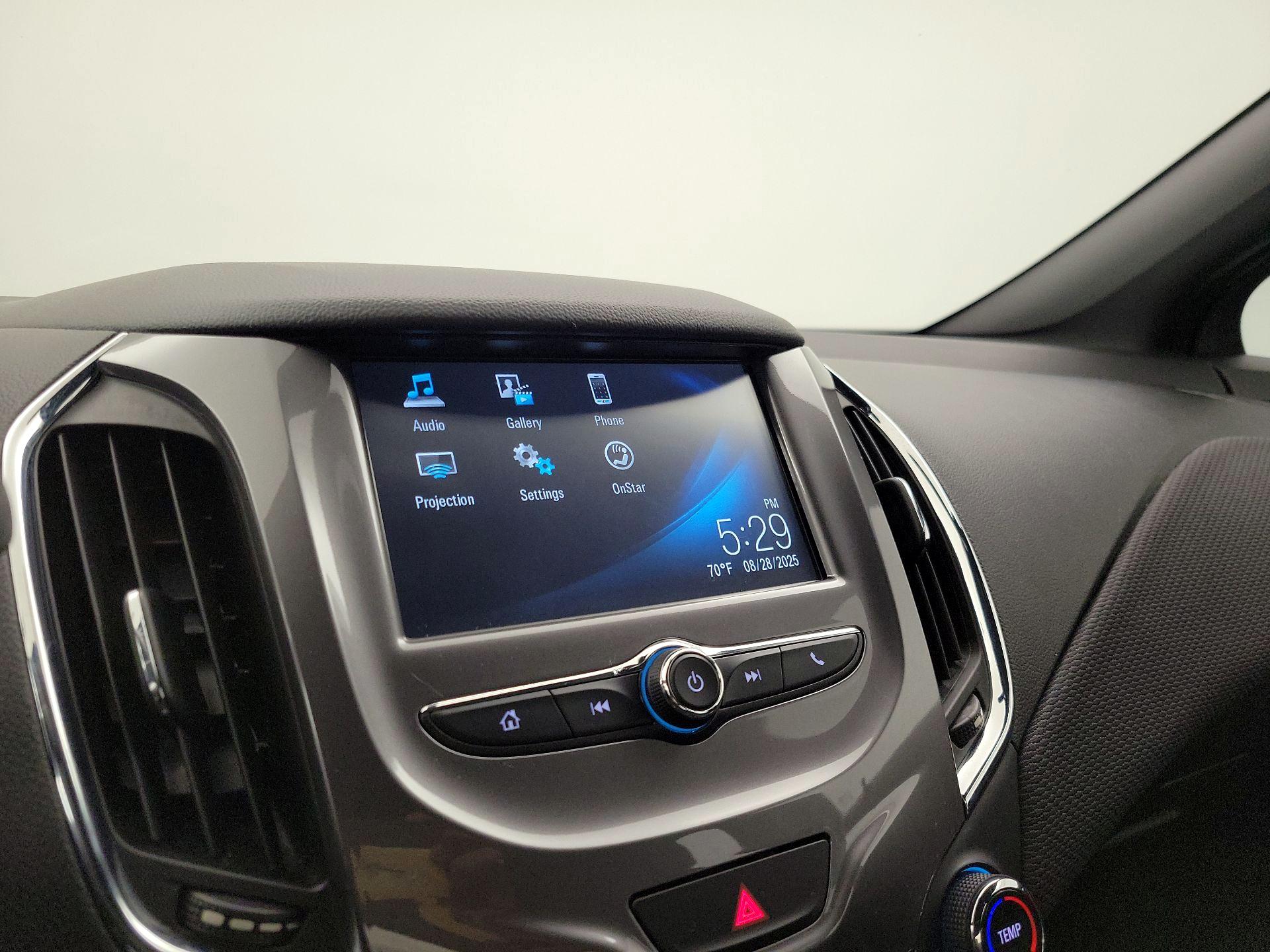 Thumbnail: 2017 Chevrolet Cruze - 15