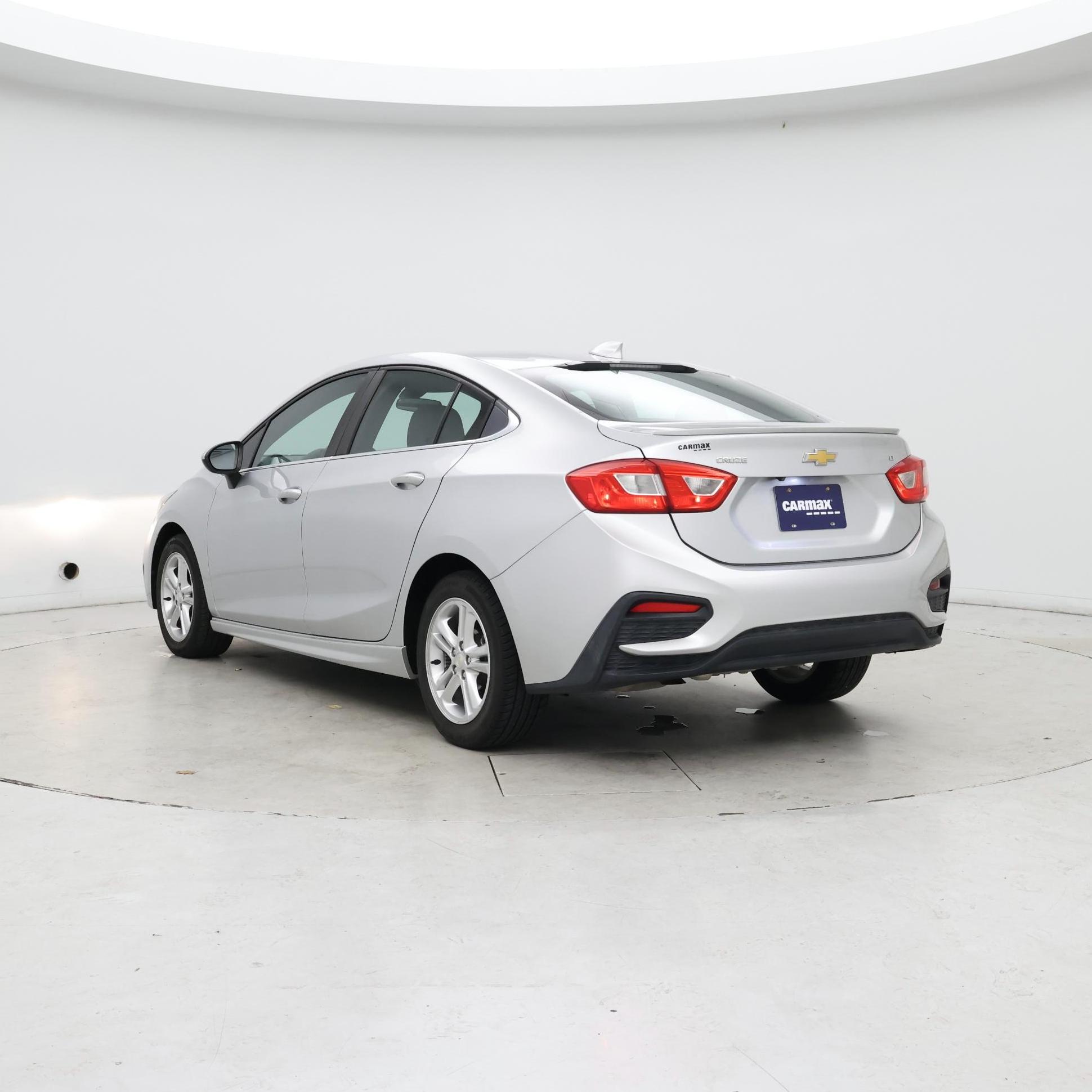Thumbnail: 2017 Chevrolet Cruze - 2