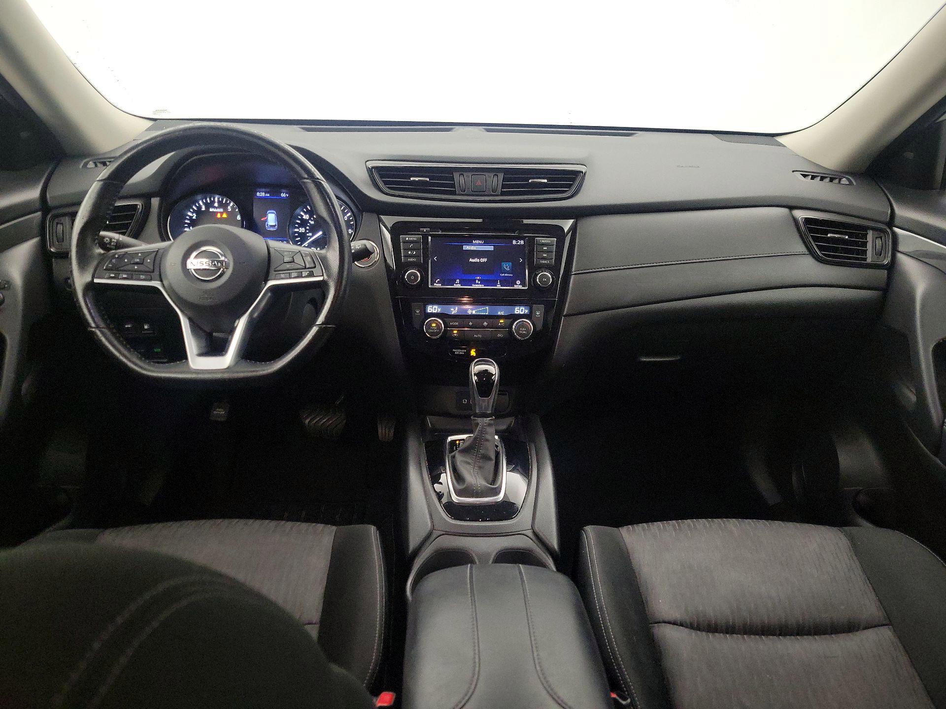 Thumbnail: 2020 Nissan Rogue - 9
