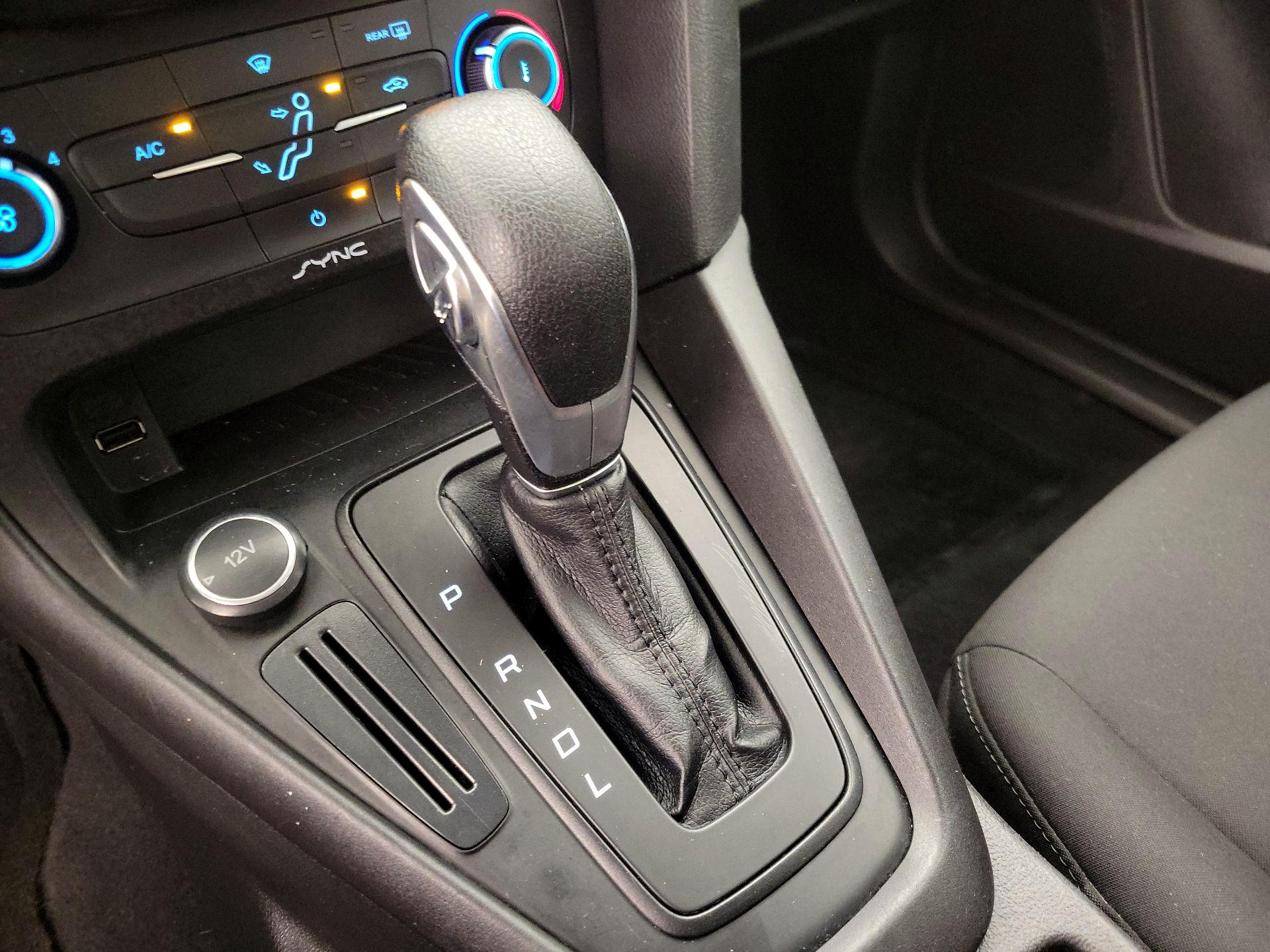 Thumbnail: 2016 Ford Focus - 17