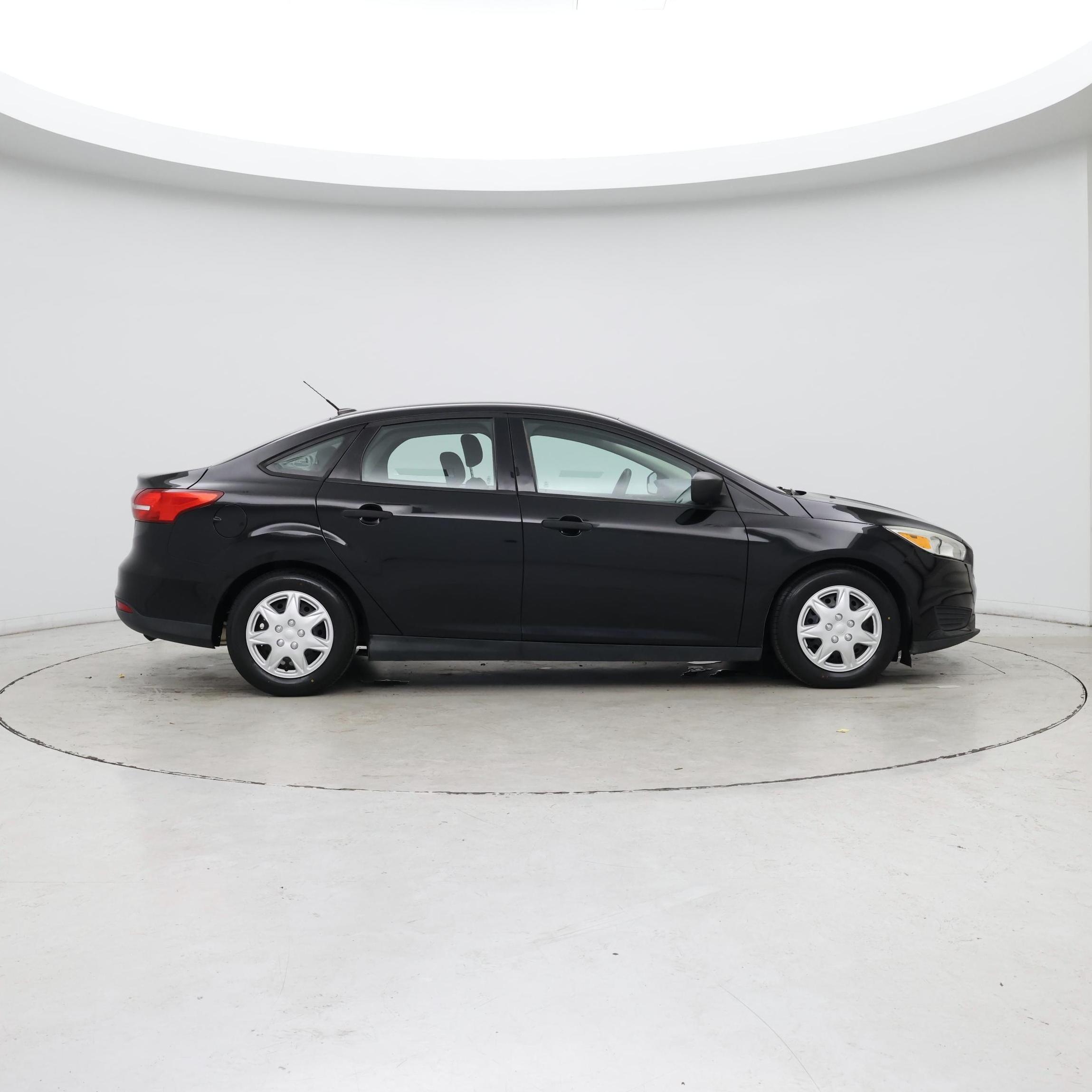 Thumbnail: 2016 Ford Focus - 7
