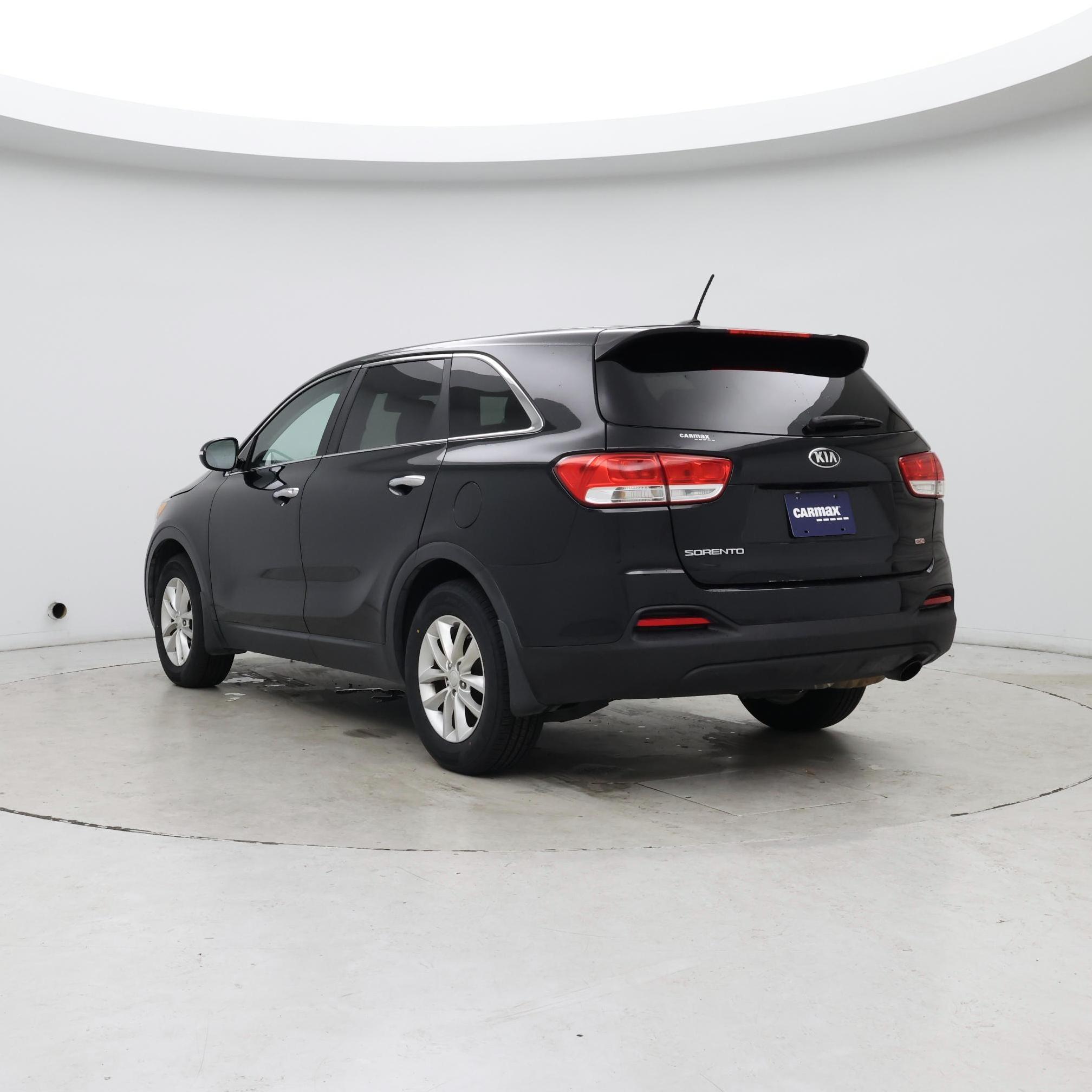 Thumbnail: 2017 Kia Sorento - 2