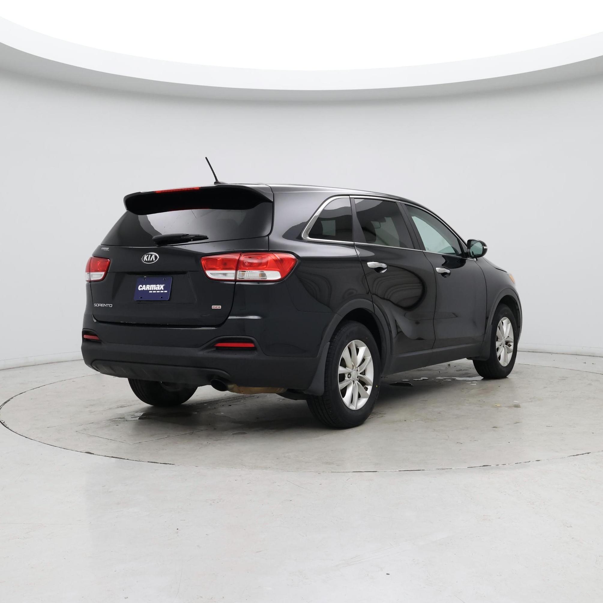 Thumbnail: 2017 Kia Sorento - 8