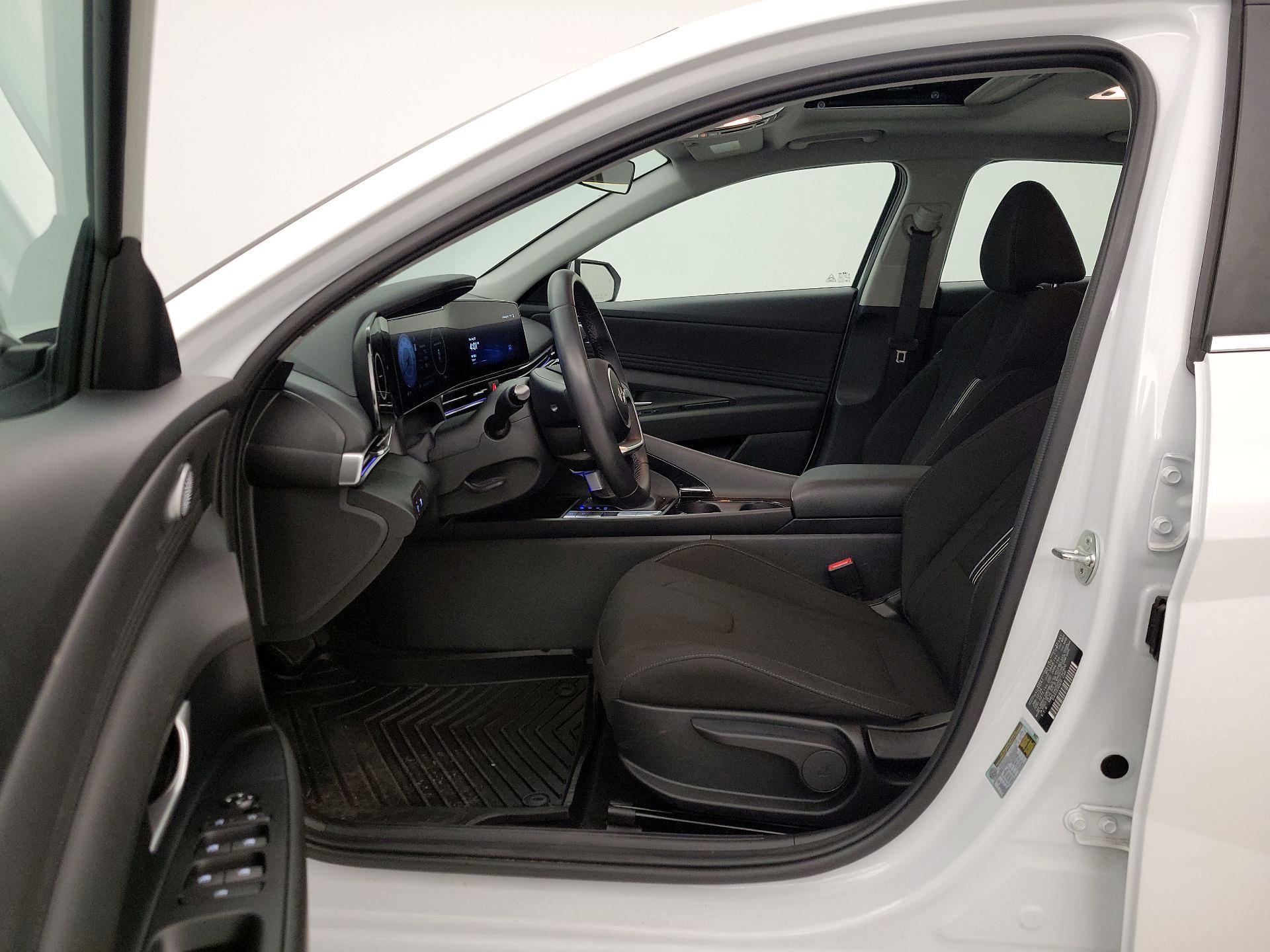 Thumbnail: 2024 Hyundai Elantra - 11
